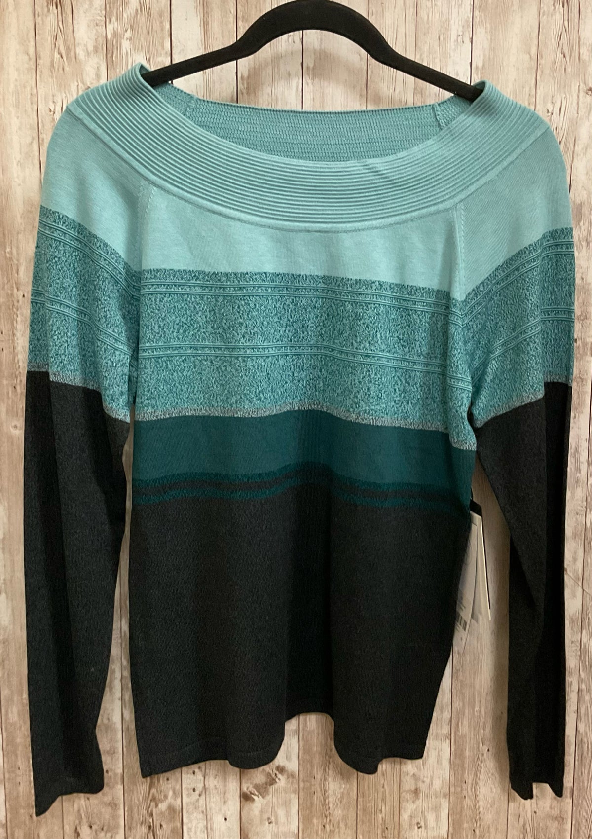 Size M CARLISLE TEAL AND GREY PRINT Sweater