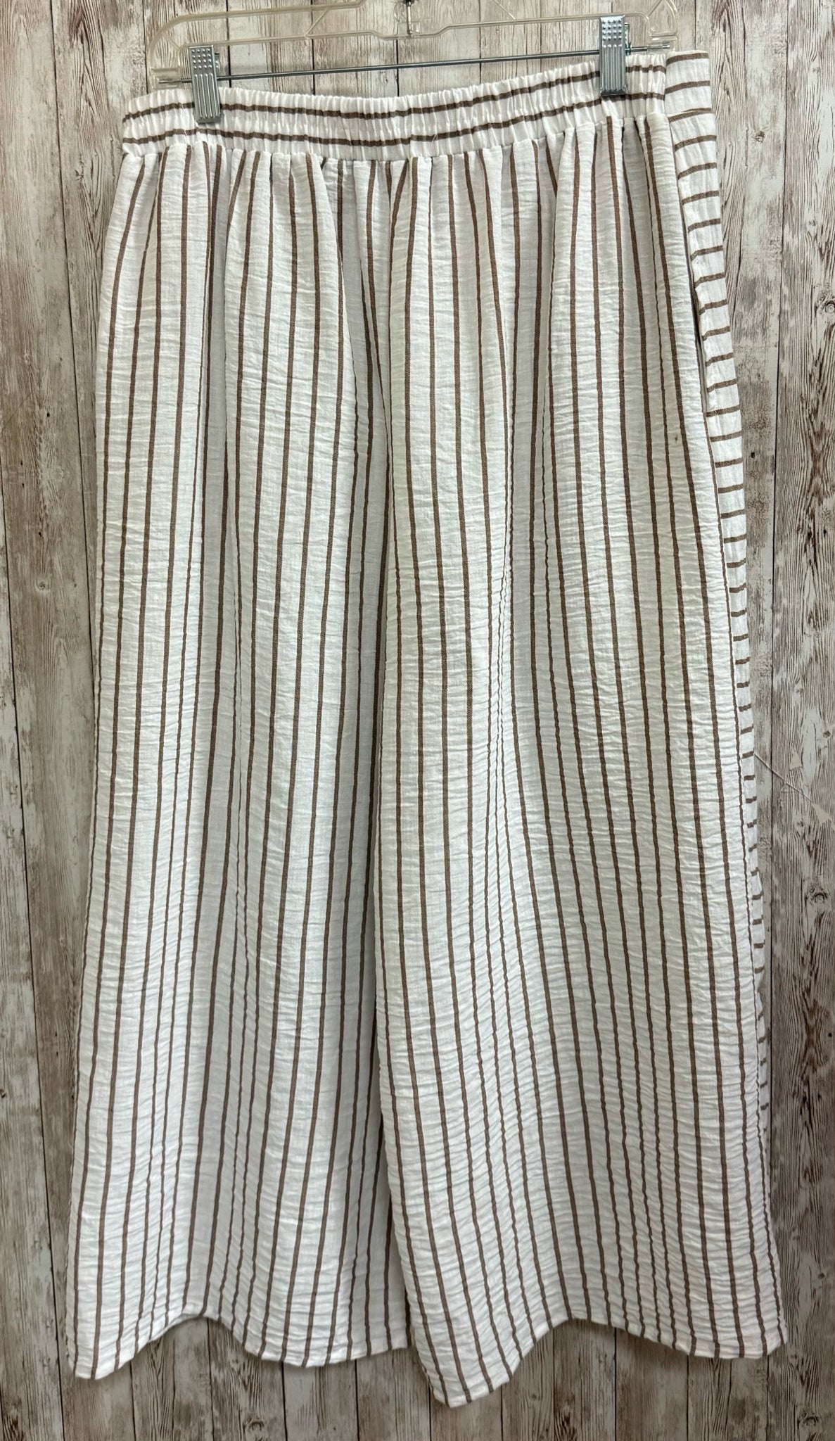 Size M CECE CREAM AND TAN STRIPE Pants