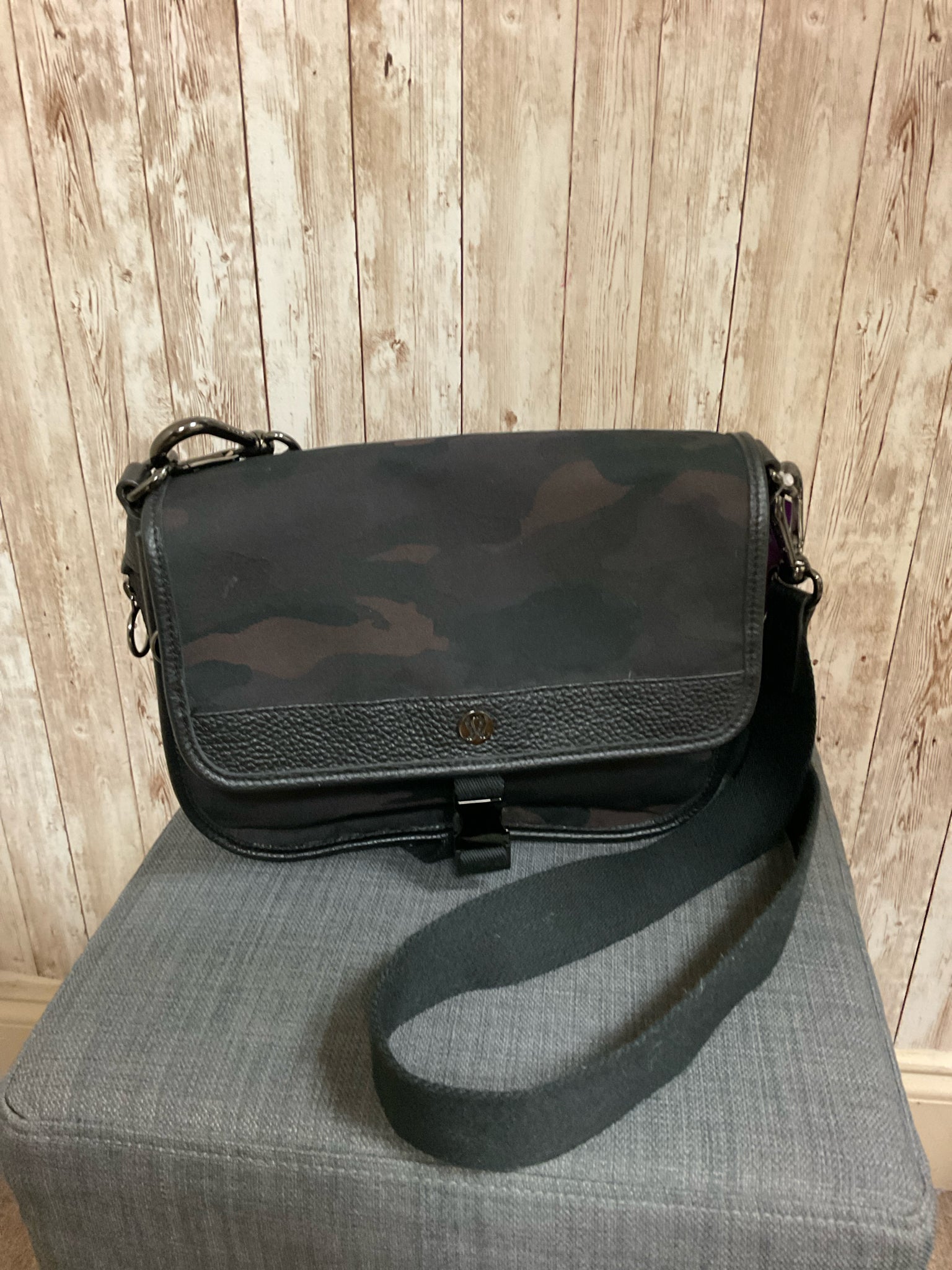 LULU LEMON Purse