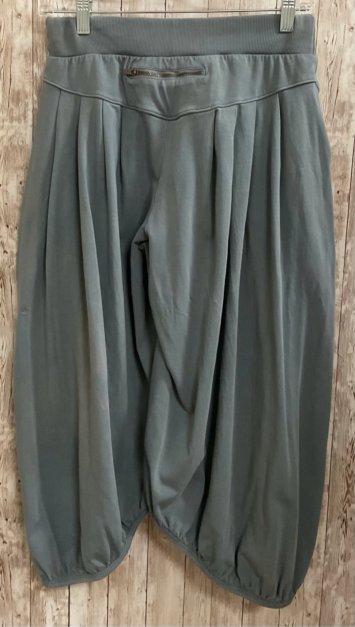 Size S FP MOVEMENT GREY Pants