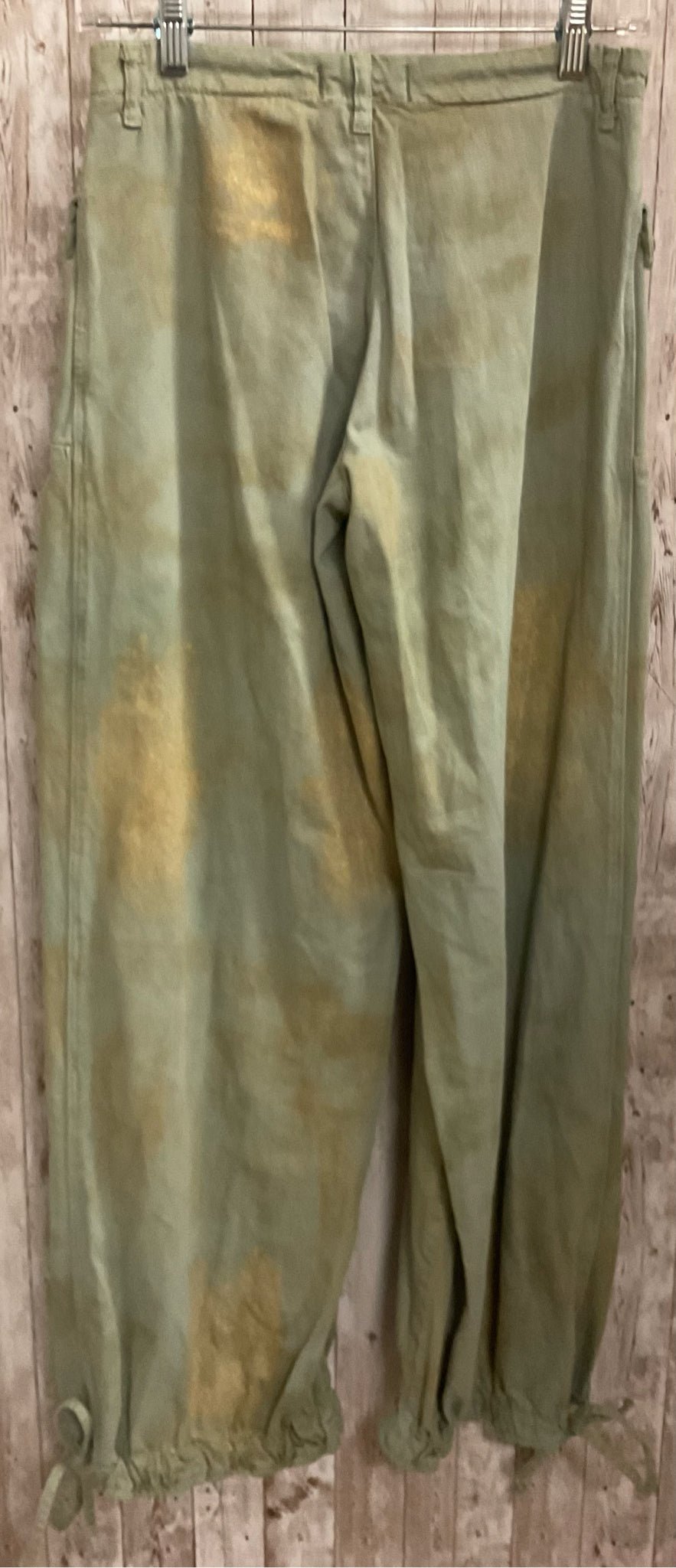 Size 2 WE THE FREE Green Print Pants