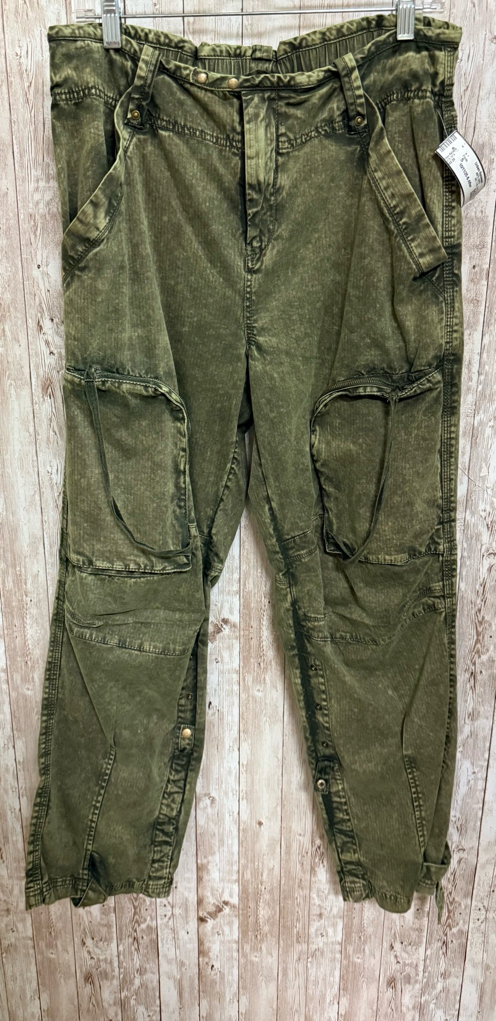 Size S WE THE FREE Olive Pants