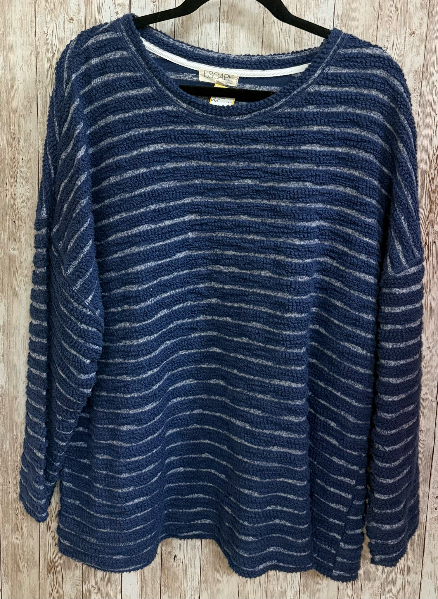 Size XL ESCAPE Blue Top