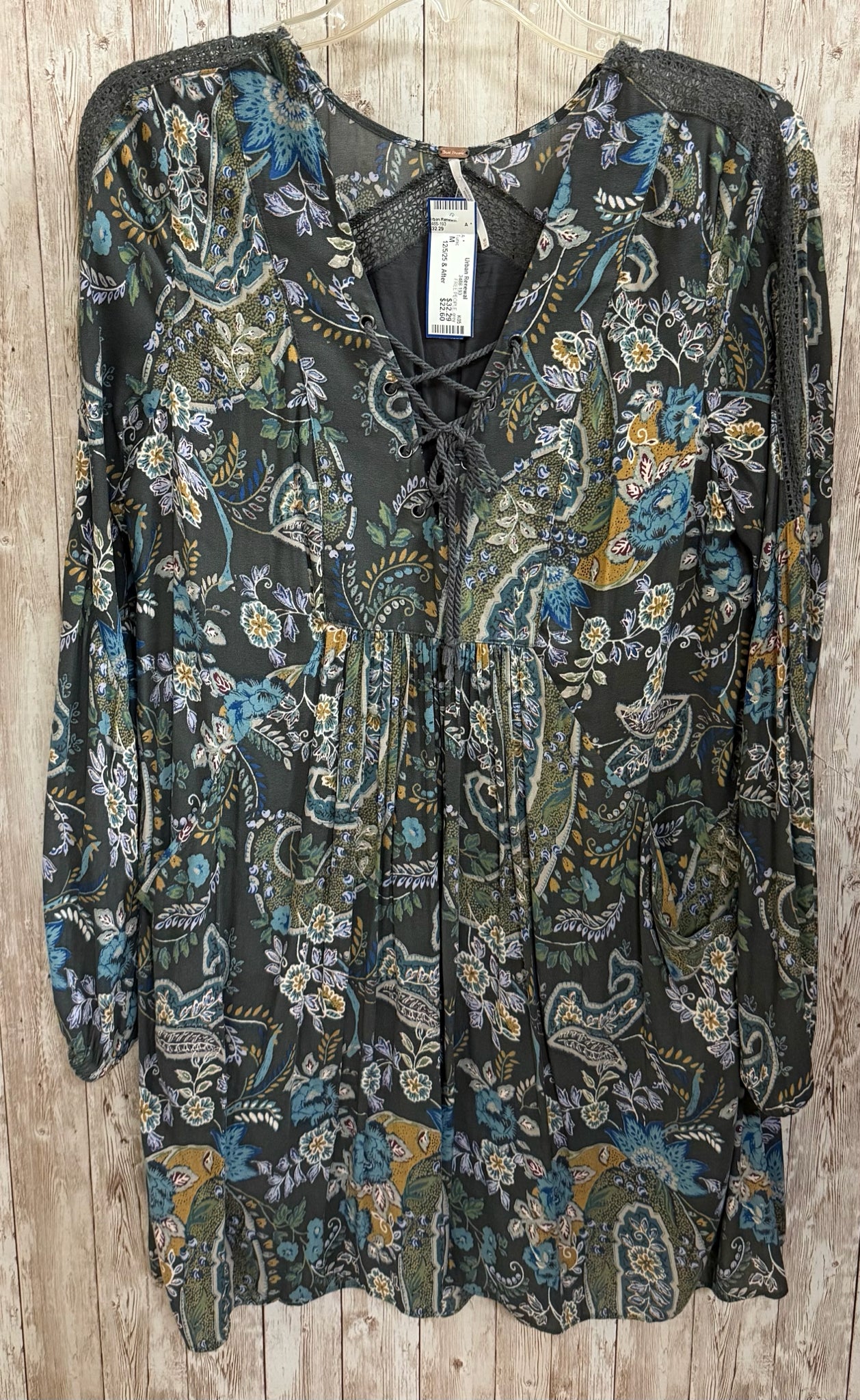 FREE PEOPLE grey print Women Size M Tunic