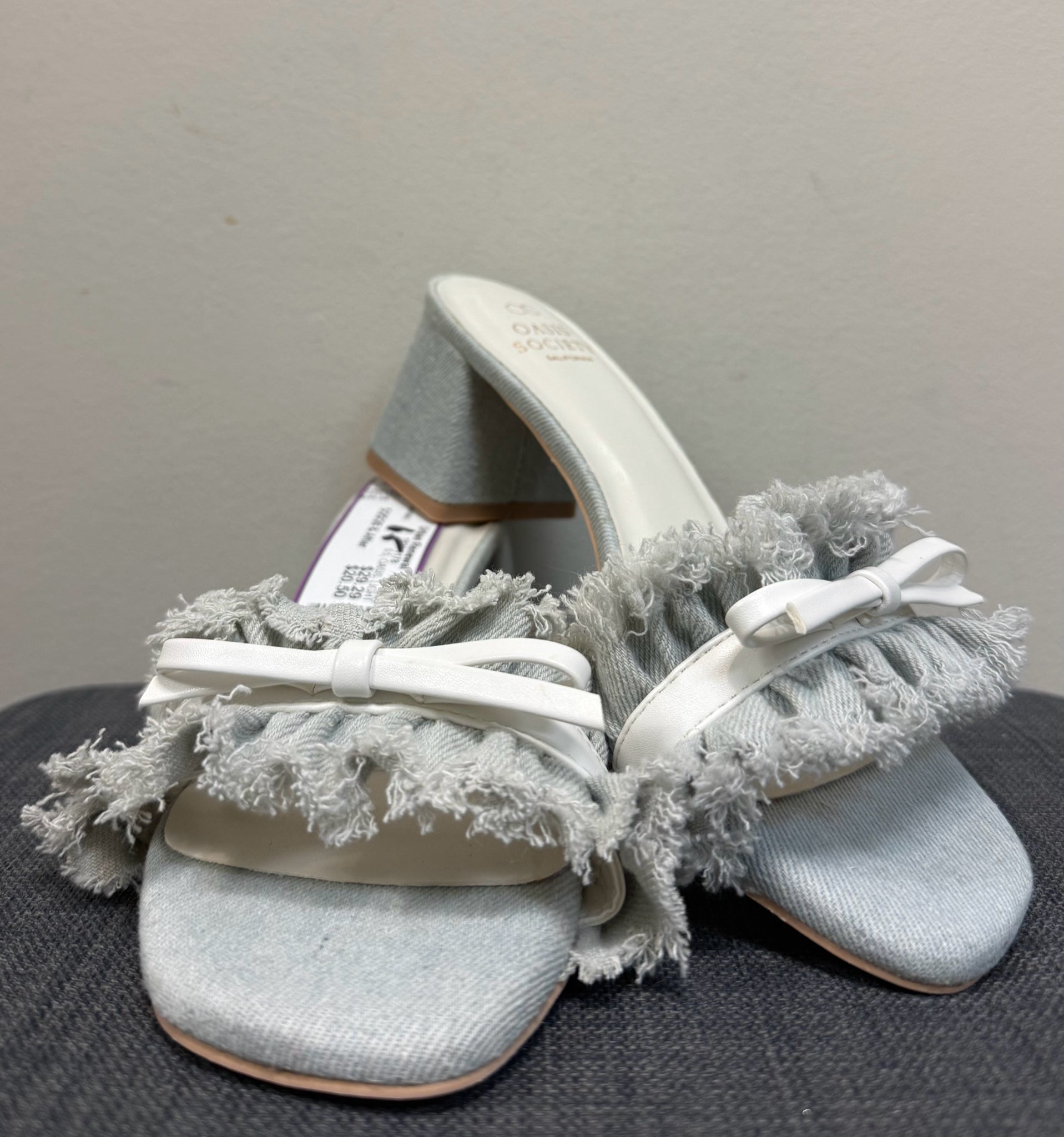 6.5 OASIS LIGHT DENIM Sandals