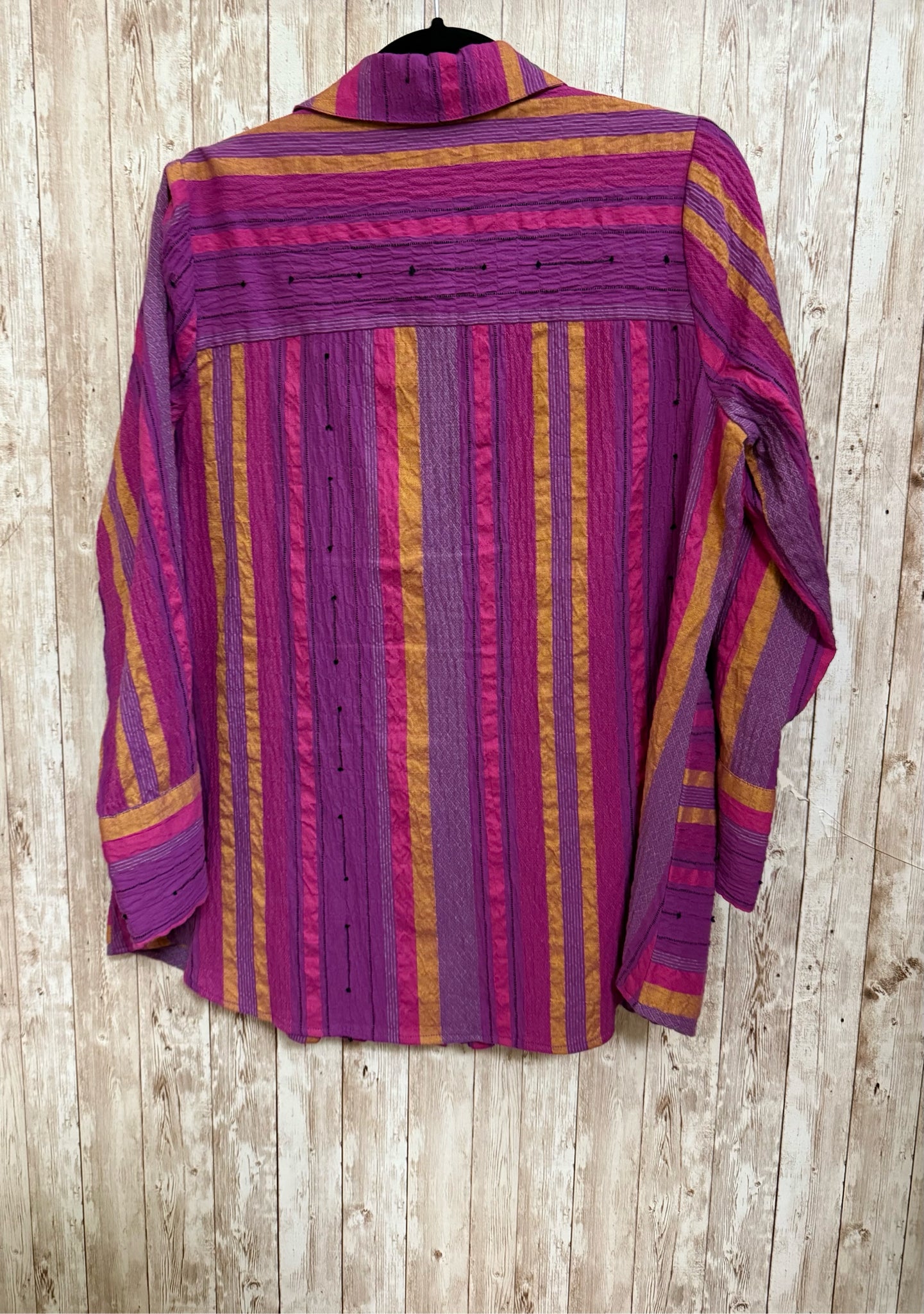 HABITAT Size S PURPLE STRIPE Top