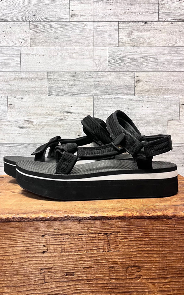 TEVA 10 Black Sandals