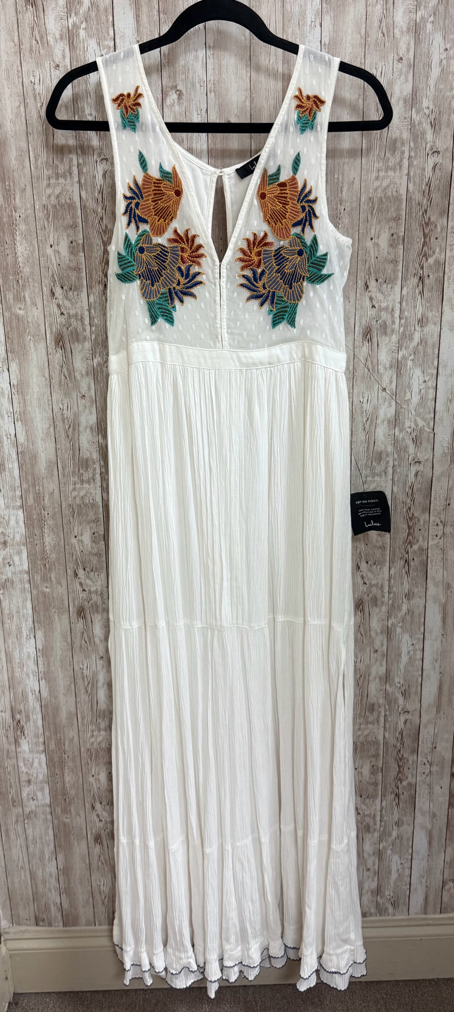 Size M LULUS White Dress