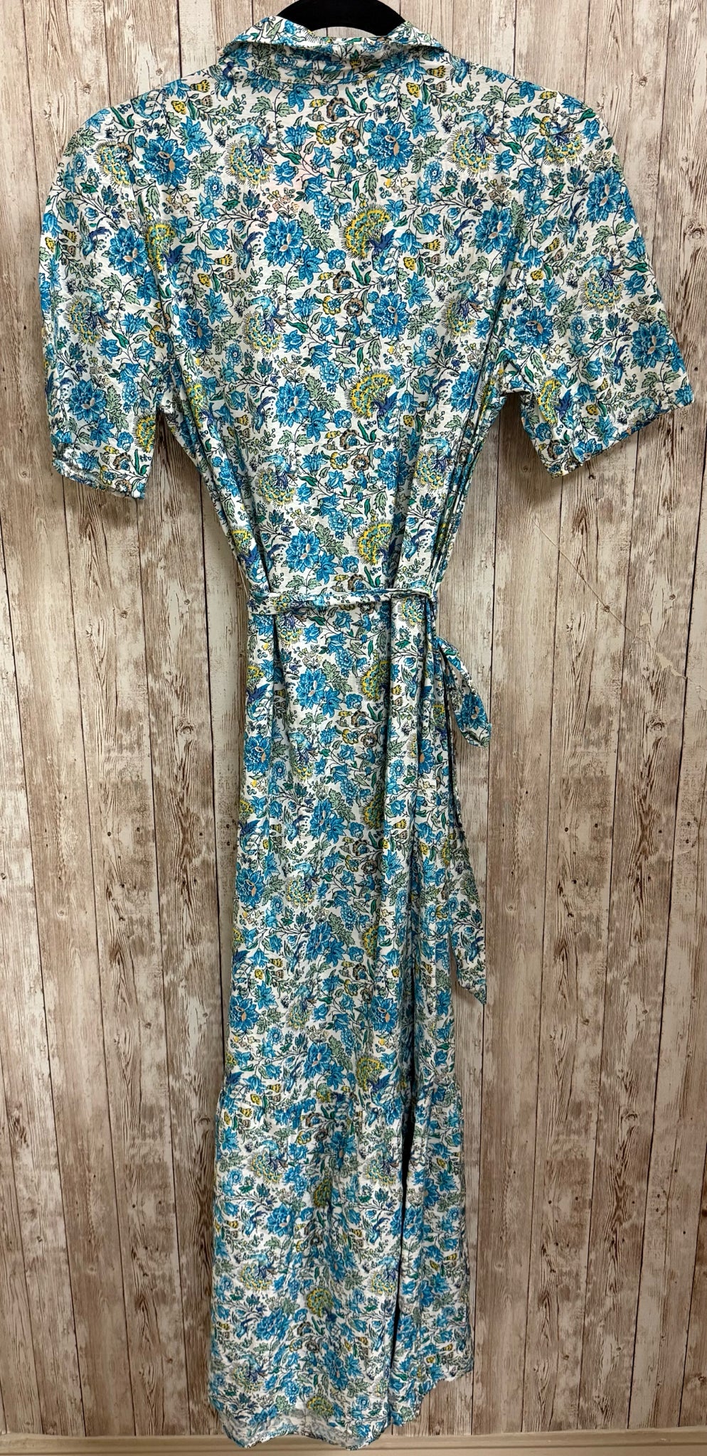 Size S LOFT WHITE AND BLUE FLORAL Dress