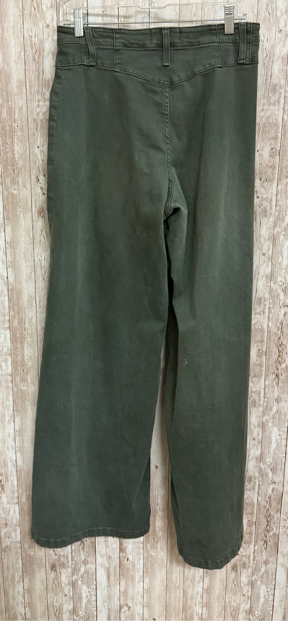Size 8 WE THE FREE Green Pants