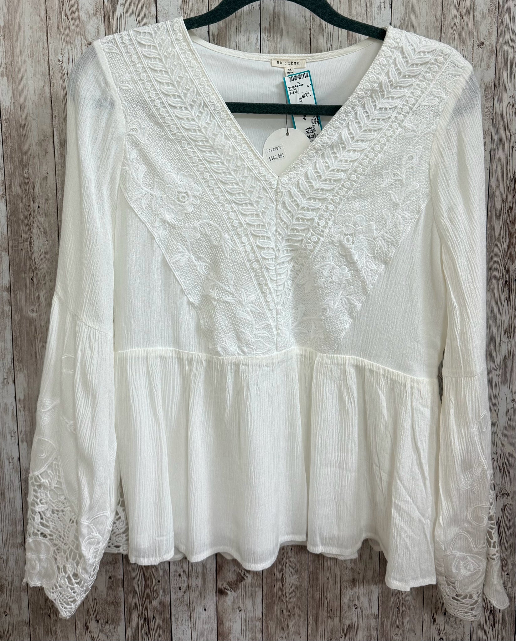 Size M EN CREME White Top
