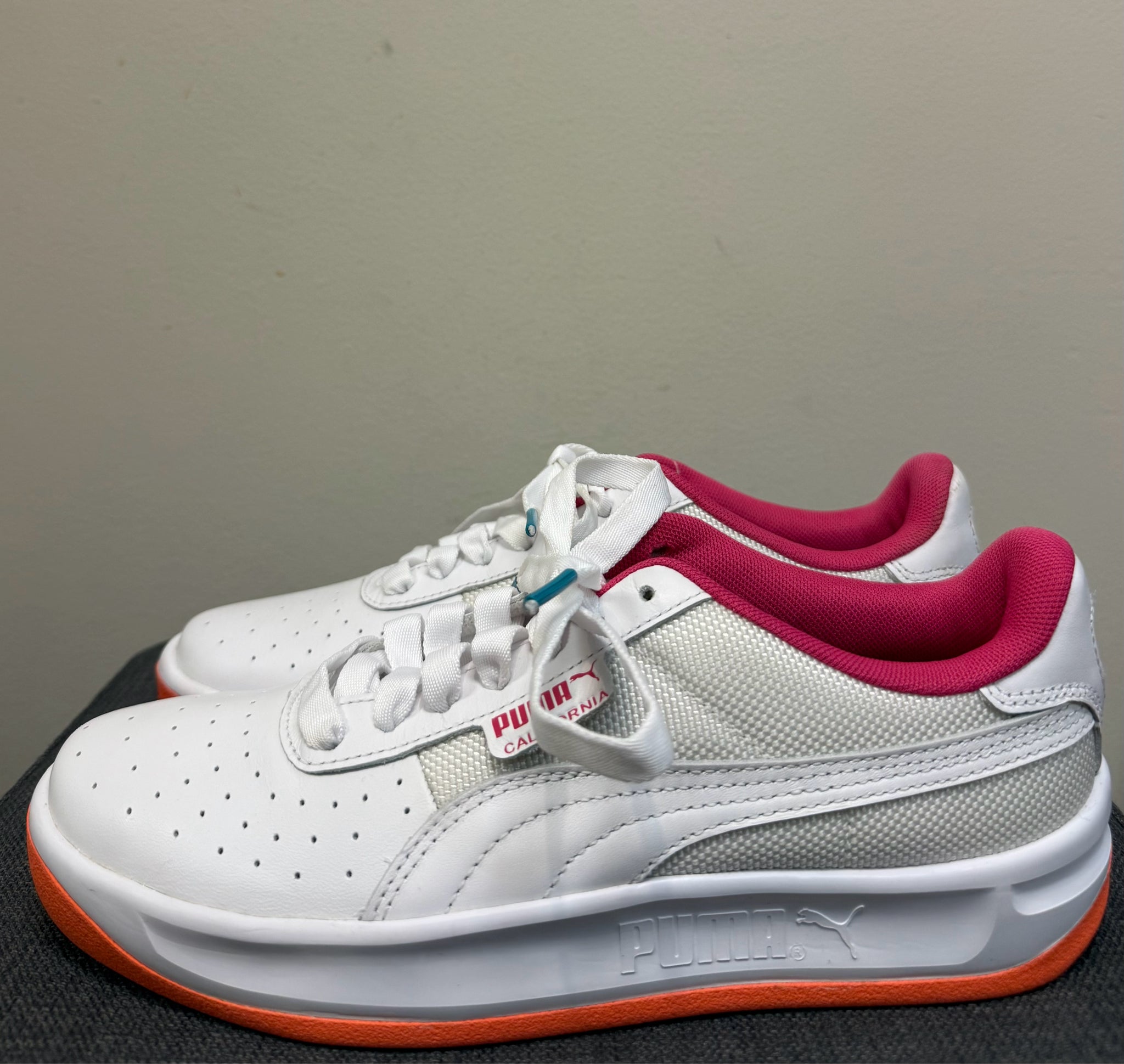 7.5 PUMA WHITE PINK ORANGE SHOES