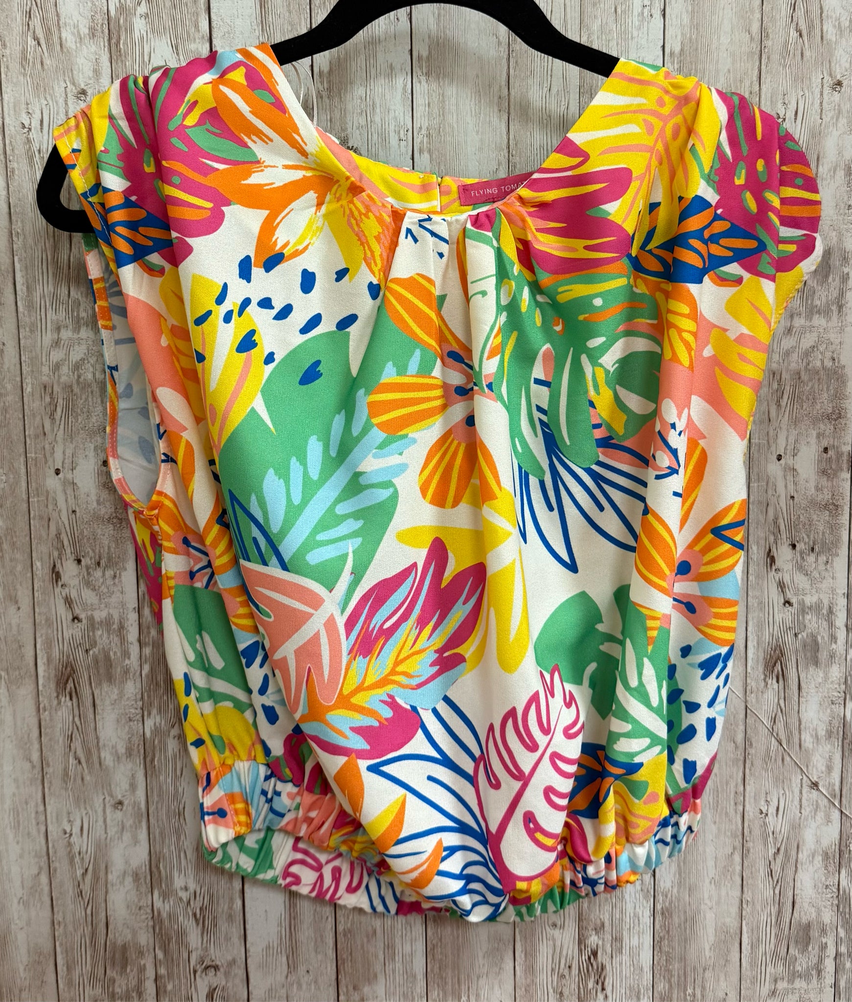 Size M FLYING TOMATO Yellow Print Top