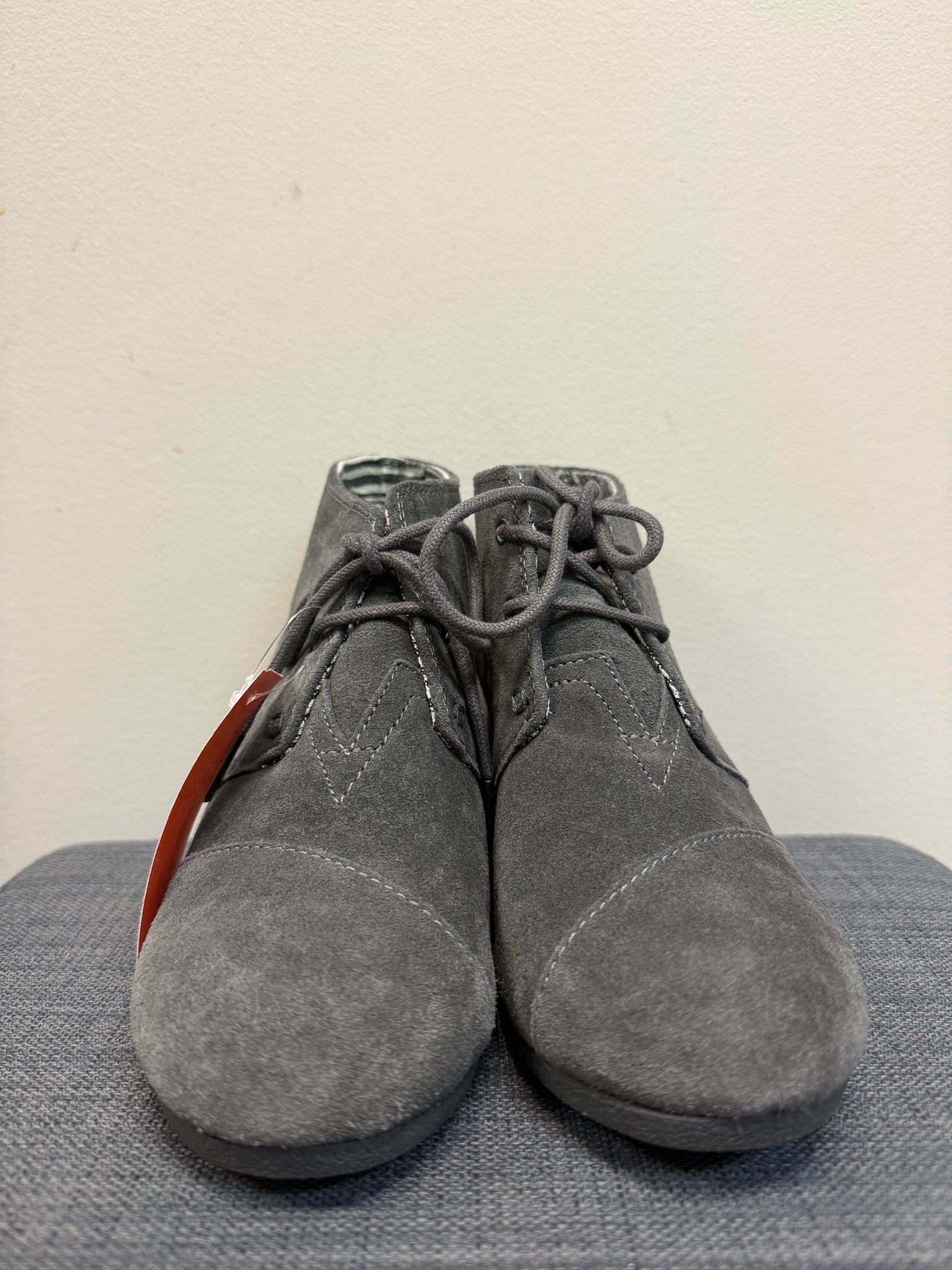 7 TOMS GREY Boots