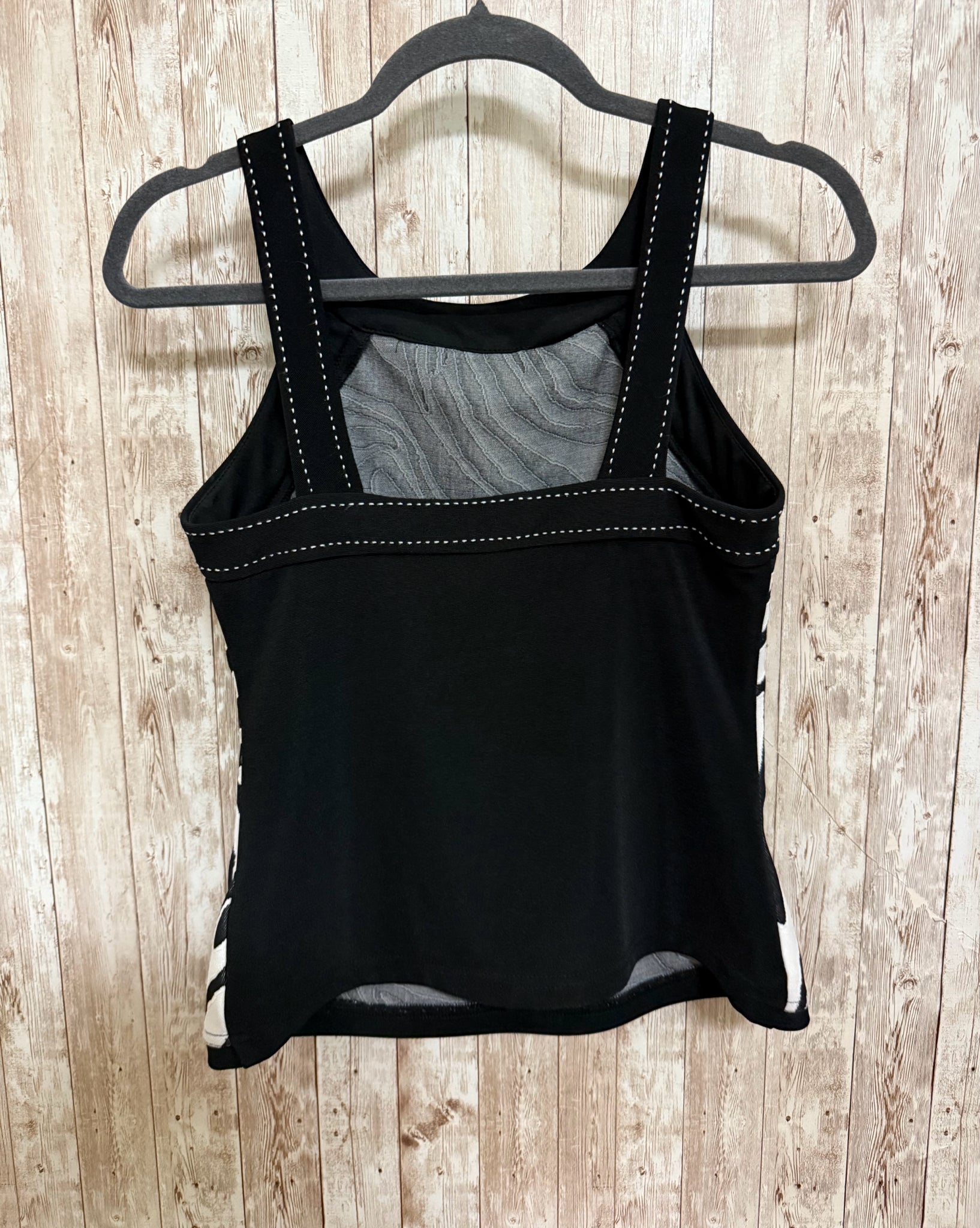 JOSEPH RIBKOFF Size 4 BLACK AND WHITE ANIMAL Top