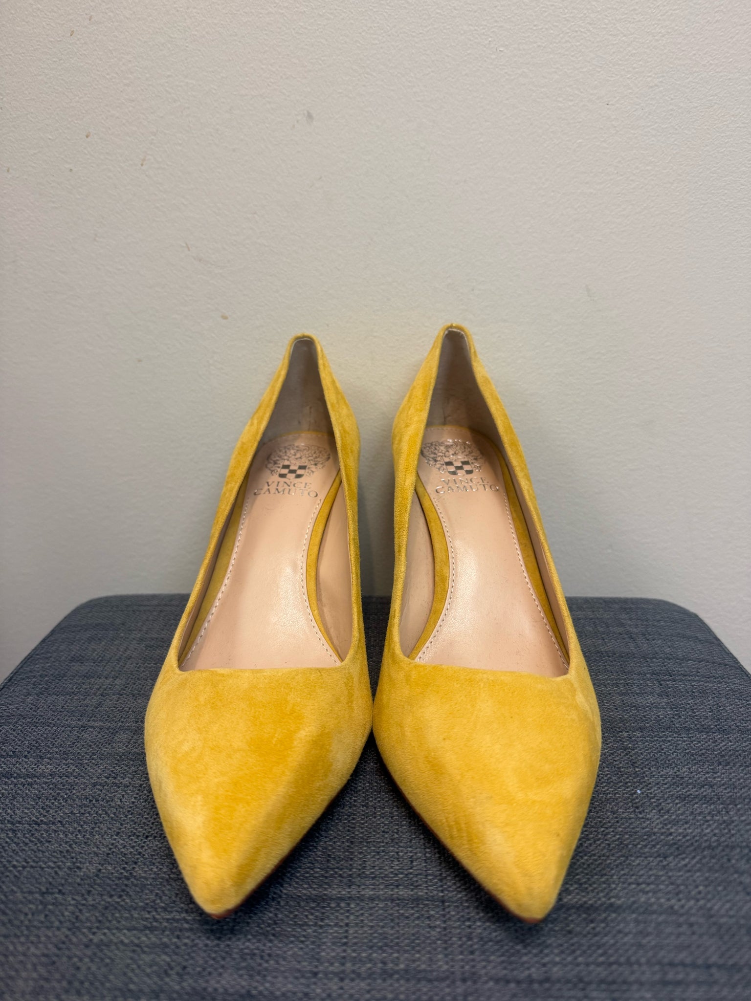 9.5 VINCE CAMUTO Yellow SHOES