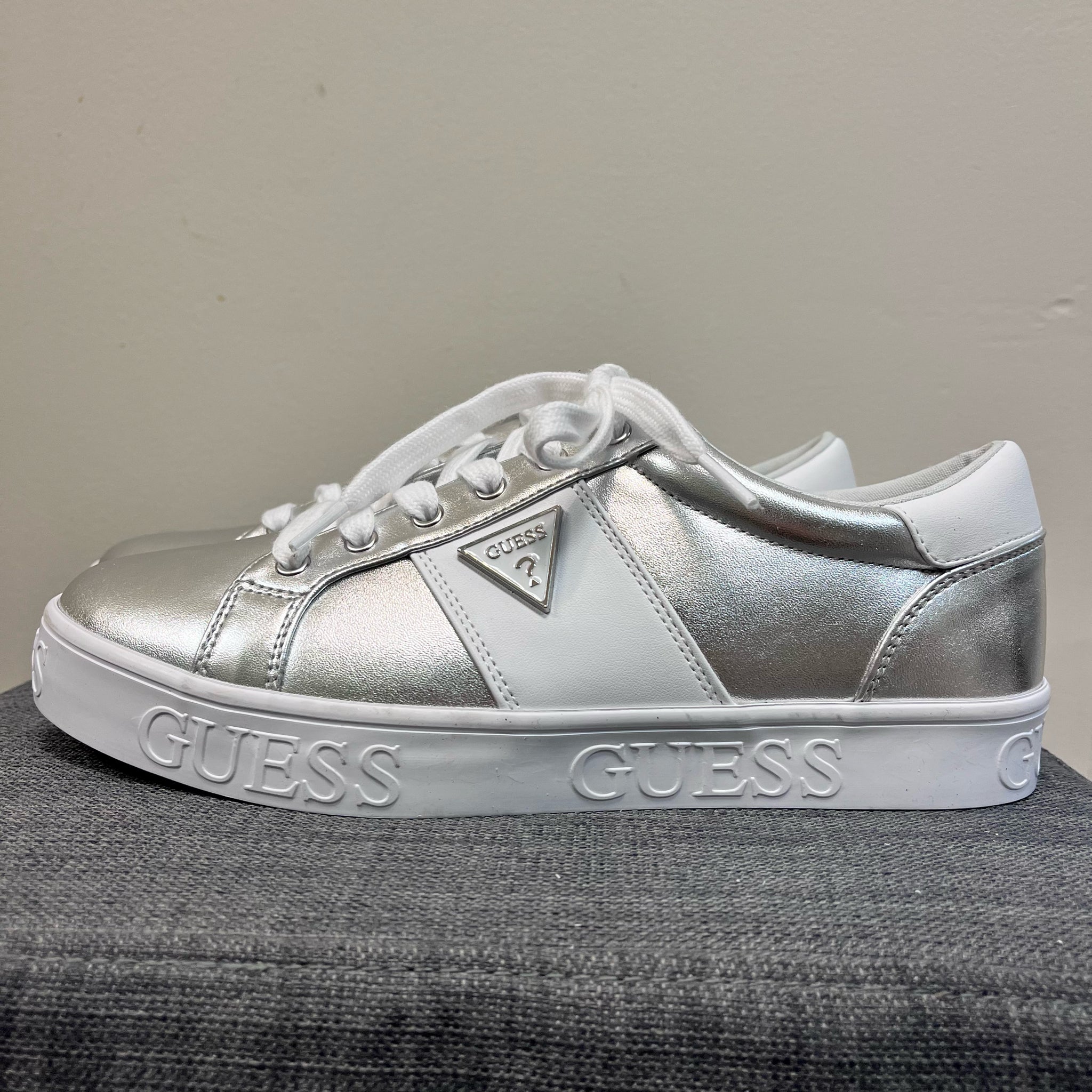 GUESS 9.5 Silver SHOES