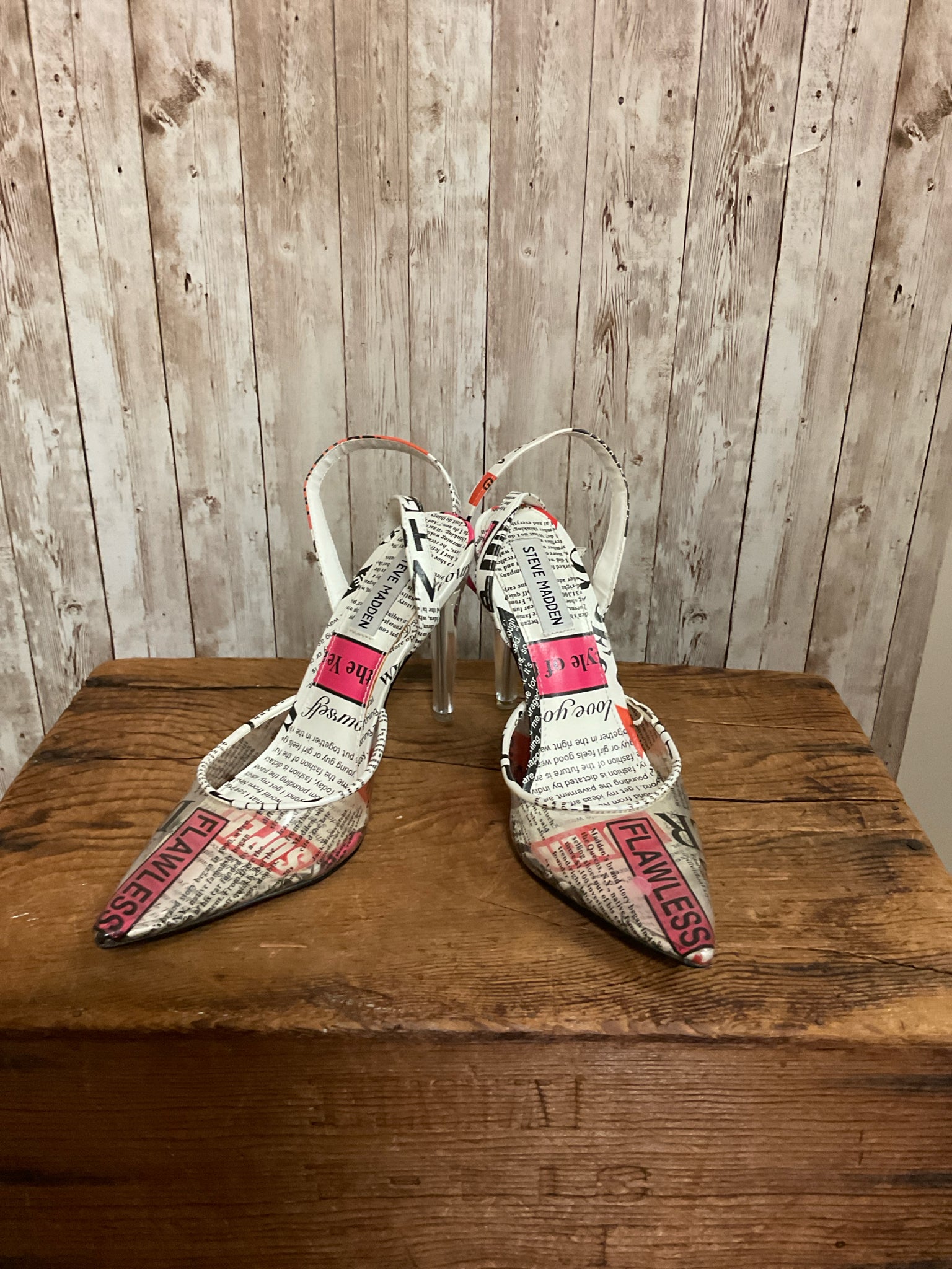 STEVE MADDEN 8 White Print SHOES