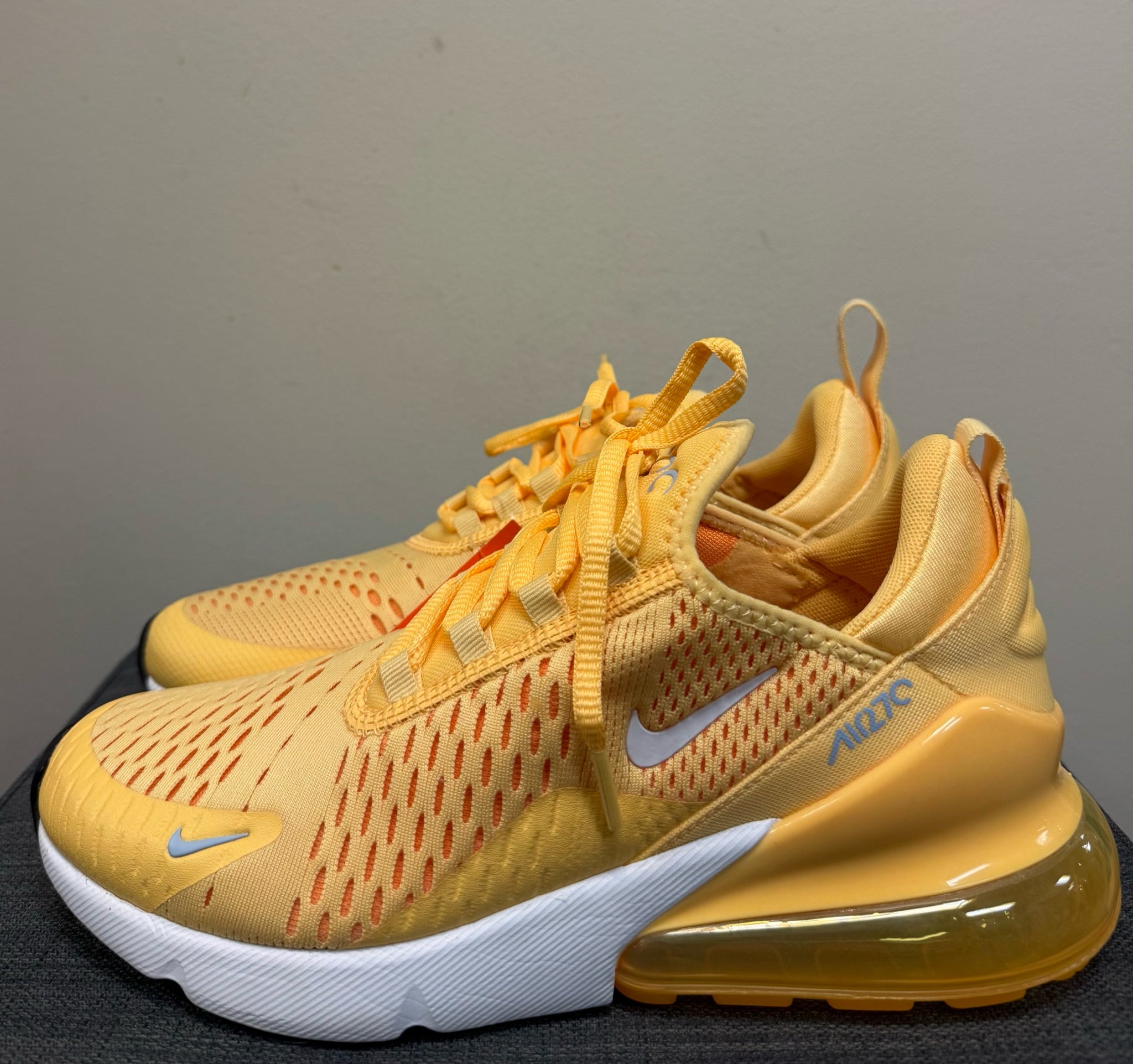 8 NIKE Yellow SHOES