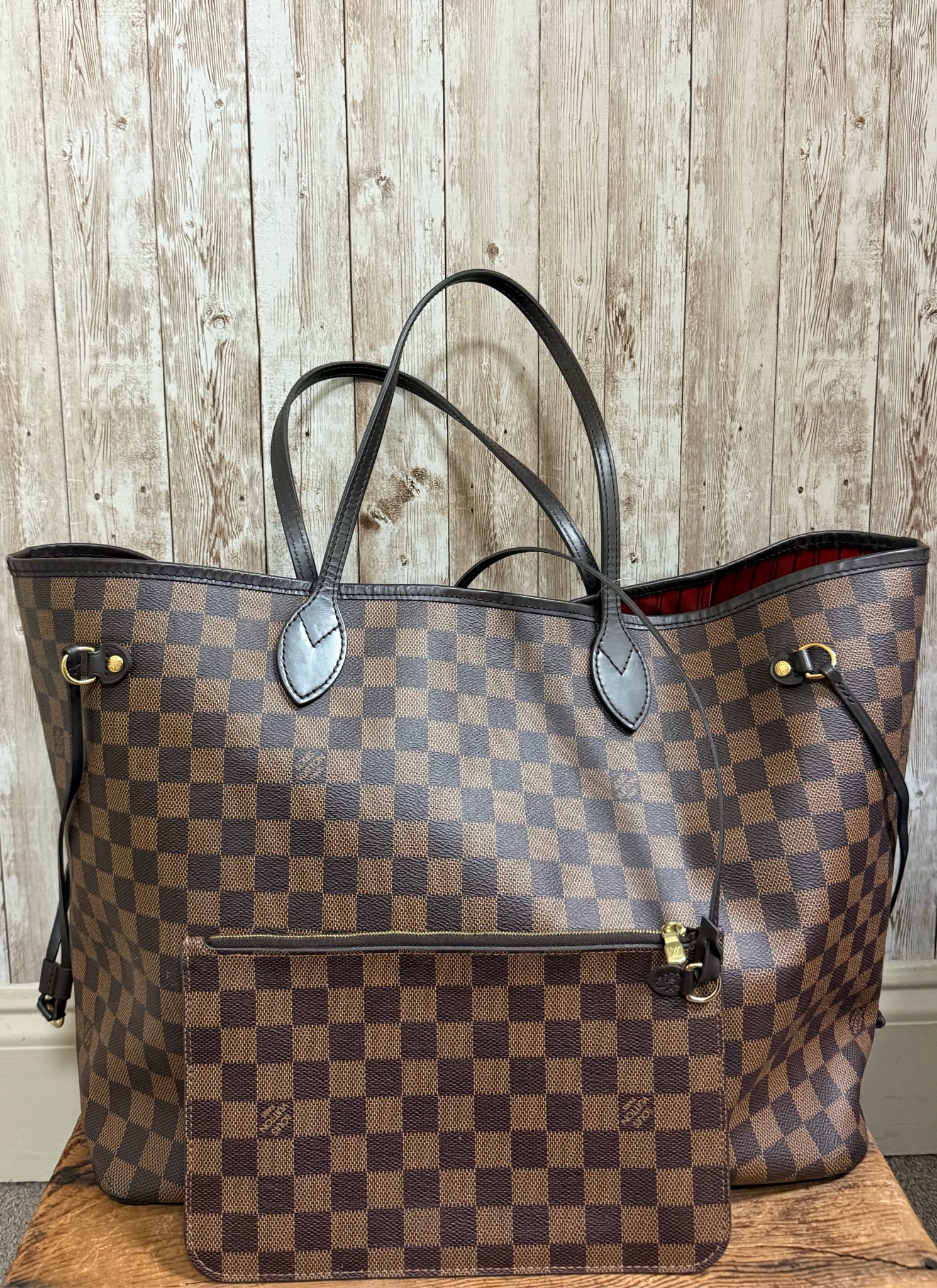 LOUIS VUITTON Tote