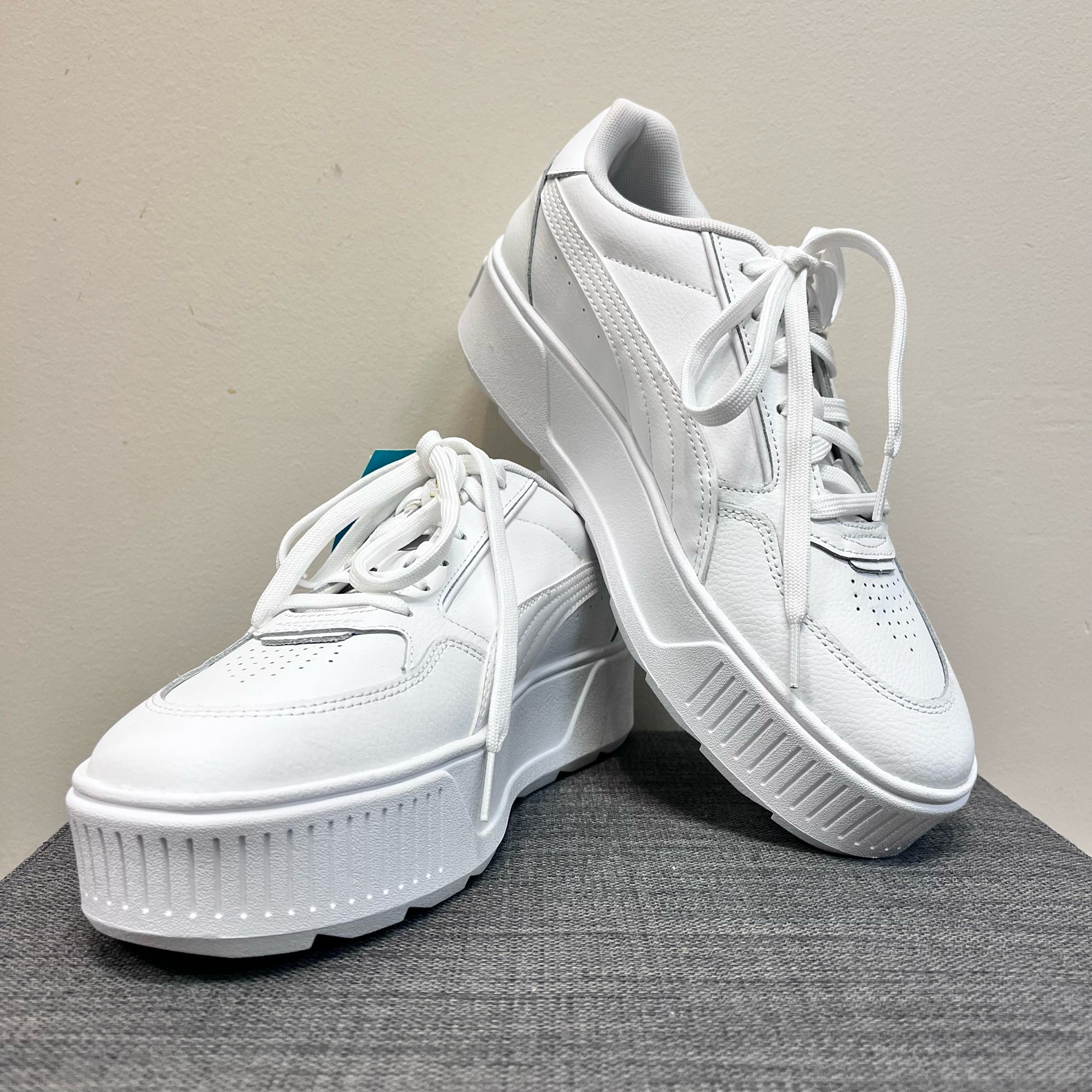 PUMA 10 White SHOES