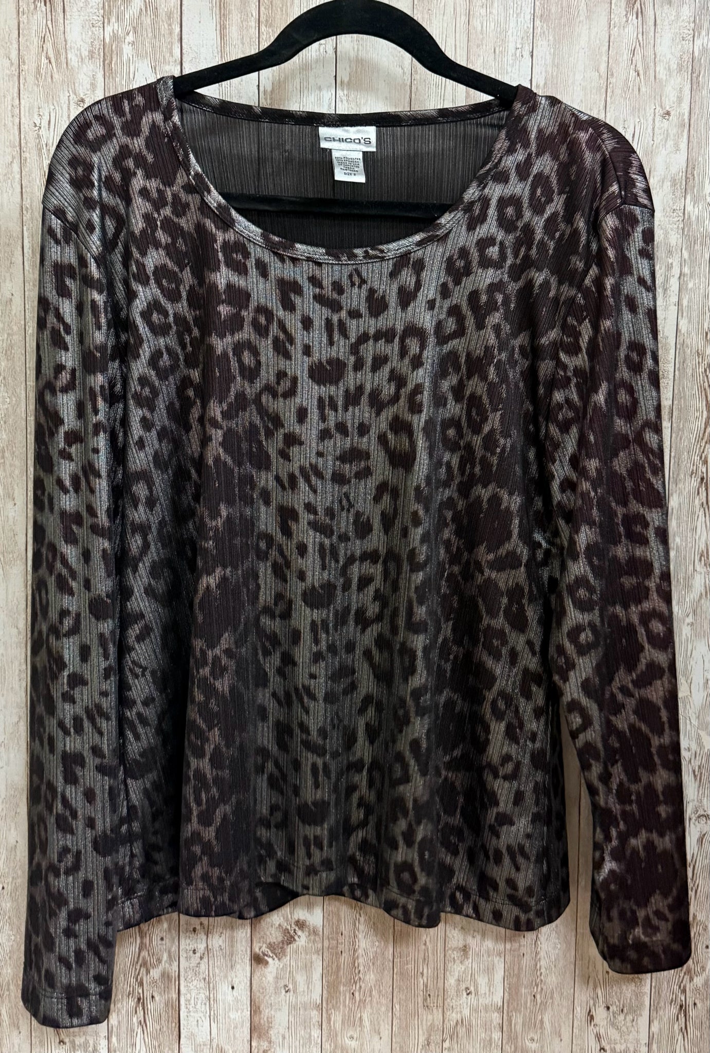 Size L CHICO'S SILVER AND BROWN ANIMAL Top