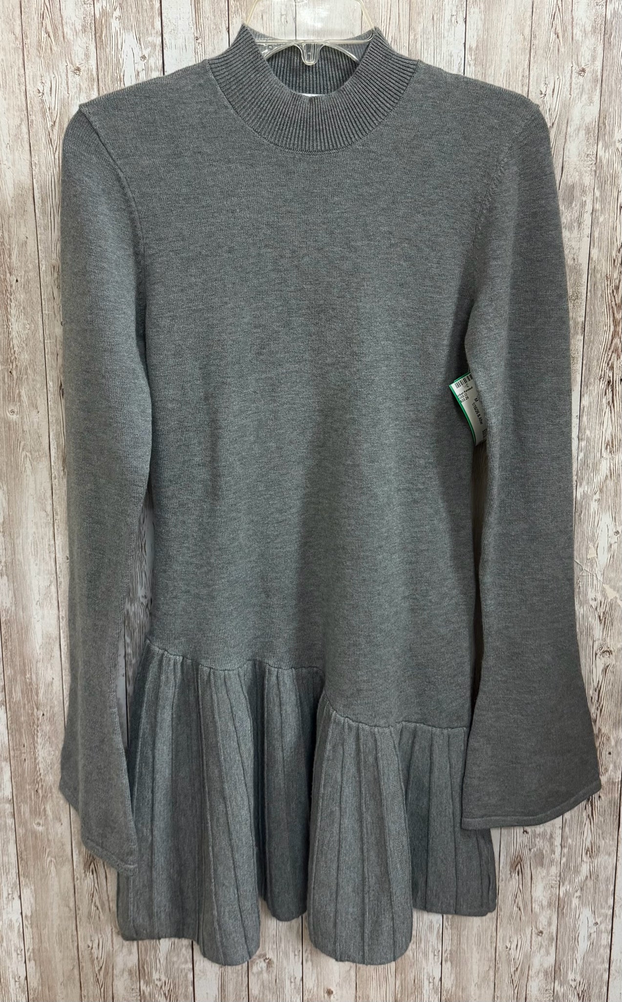 Size M MESHKI Gray Dress