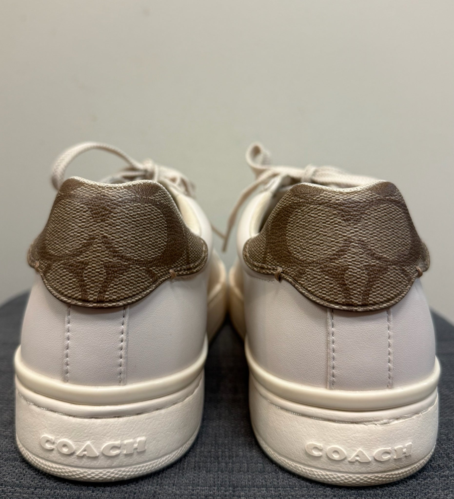 9.5 COACH OFF WHITE SHOES