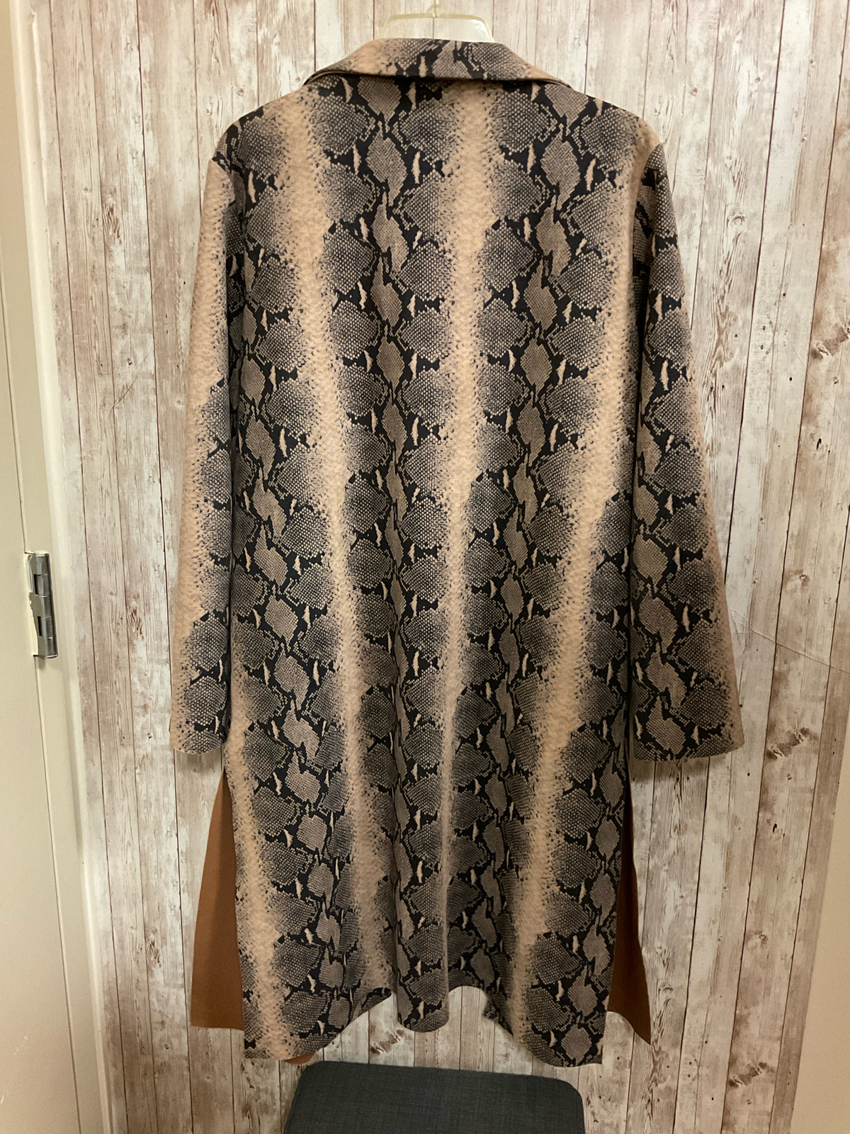 SHE+SKY SNAKE Coat