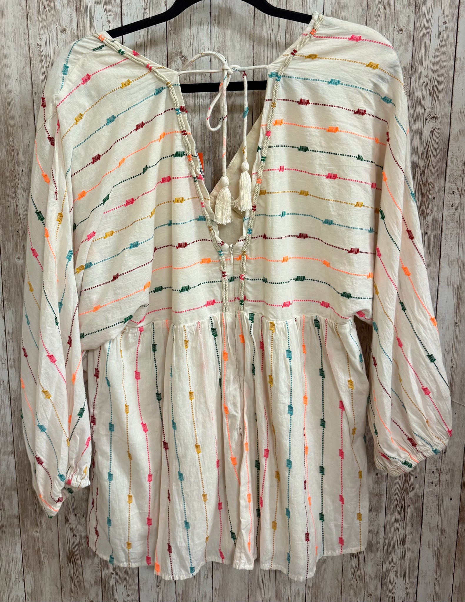 Size M ZARA CREAM AND MULTI Top