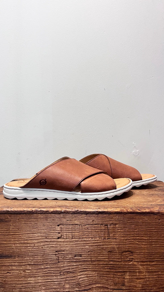 10 BORN Brown Sandals