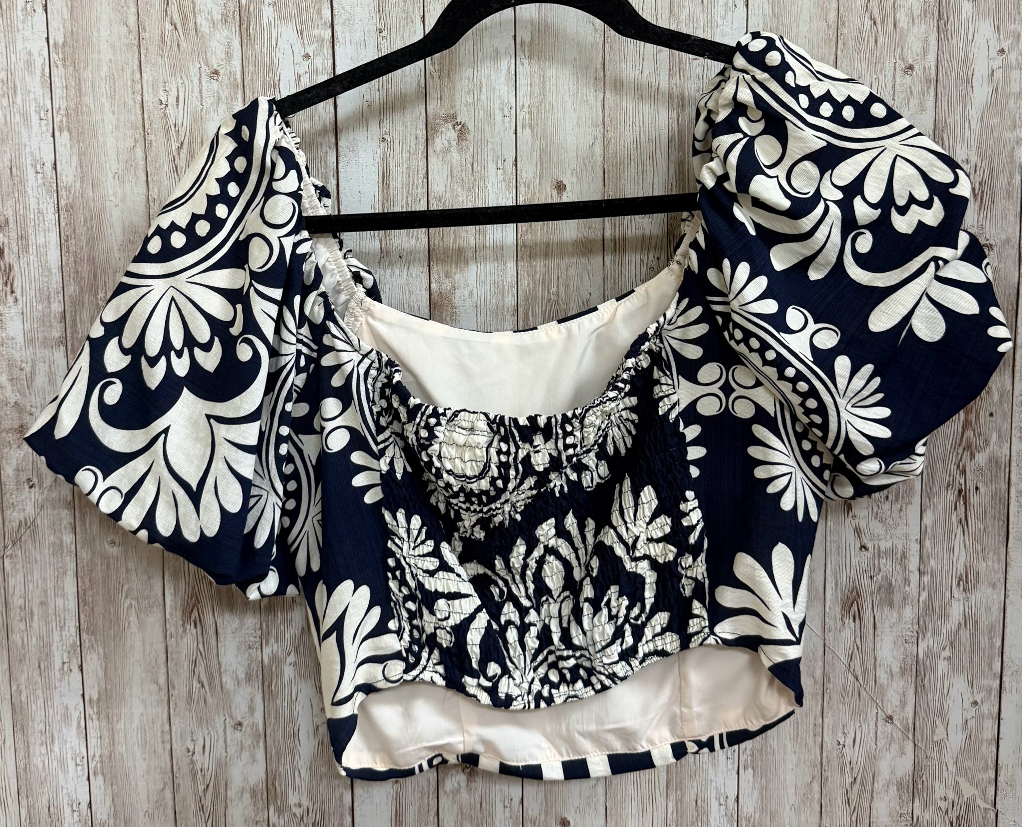 Size S UMGEE NAVY AND CREAM PRINT Top