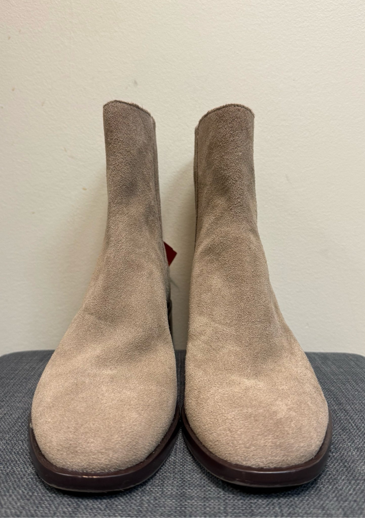 DOLCE VITA 7.5 Taupe Boots