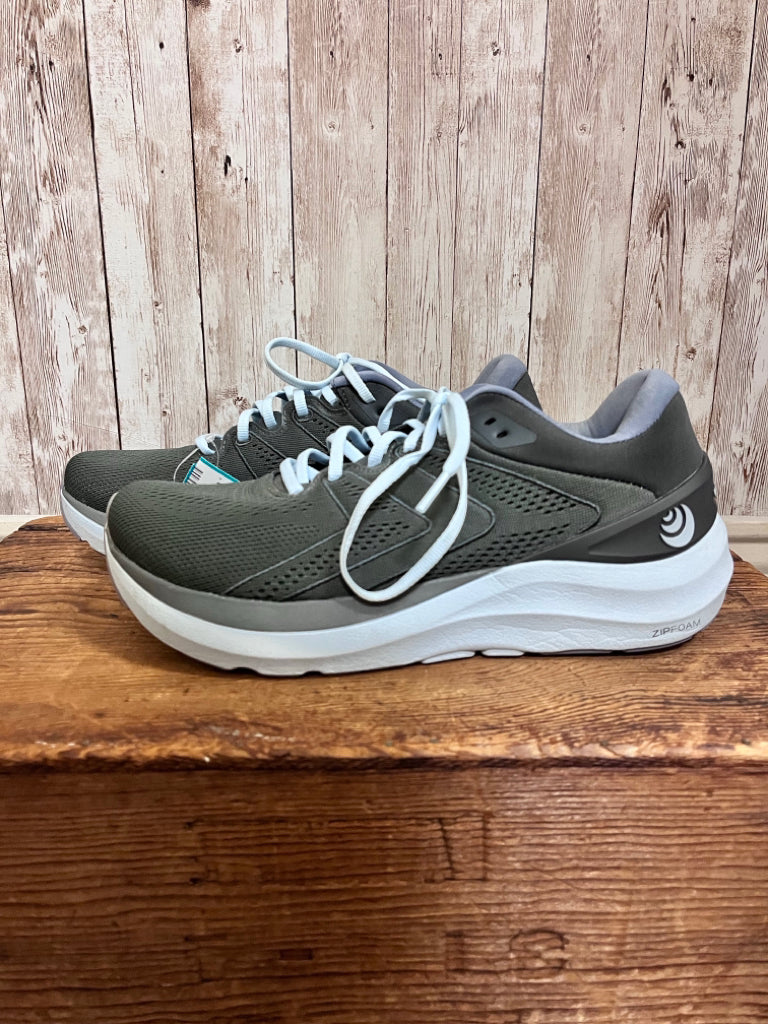 TOPO 8 Olive Sneakers