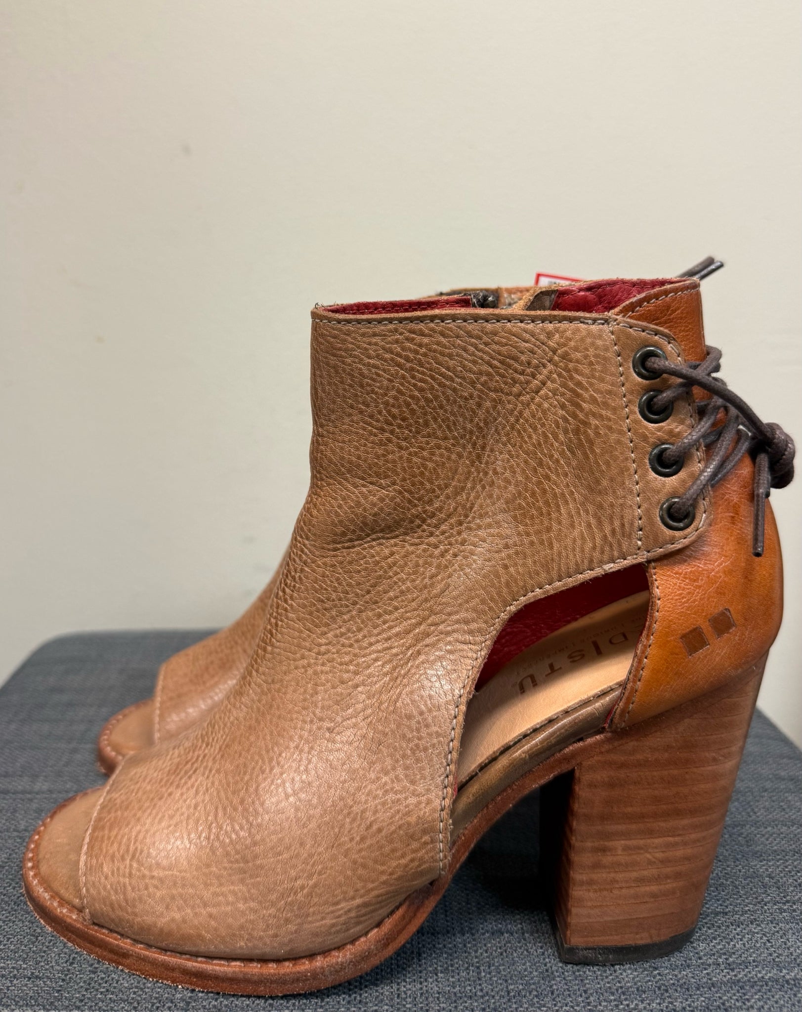 6.5 BED STU Tan Boots