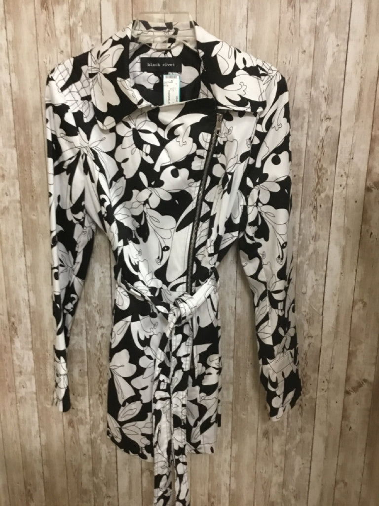 BLACK RIVET BLACK AND WHITE PRINT Coat