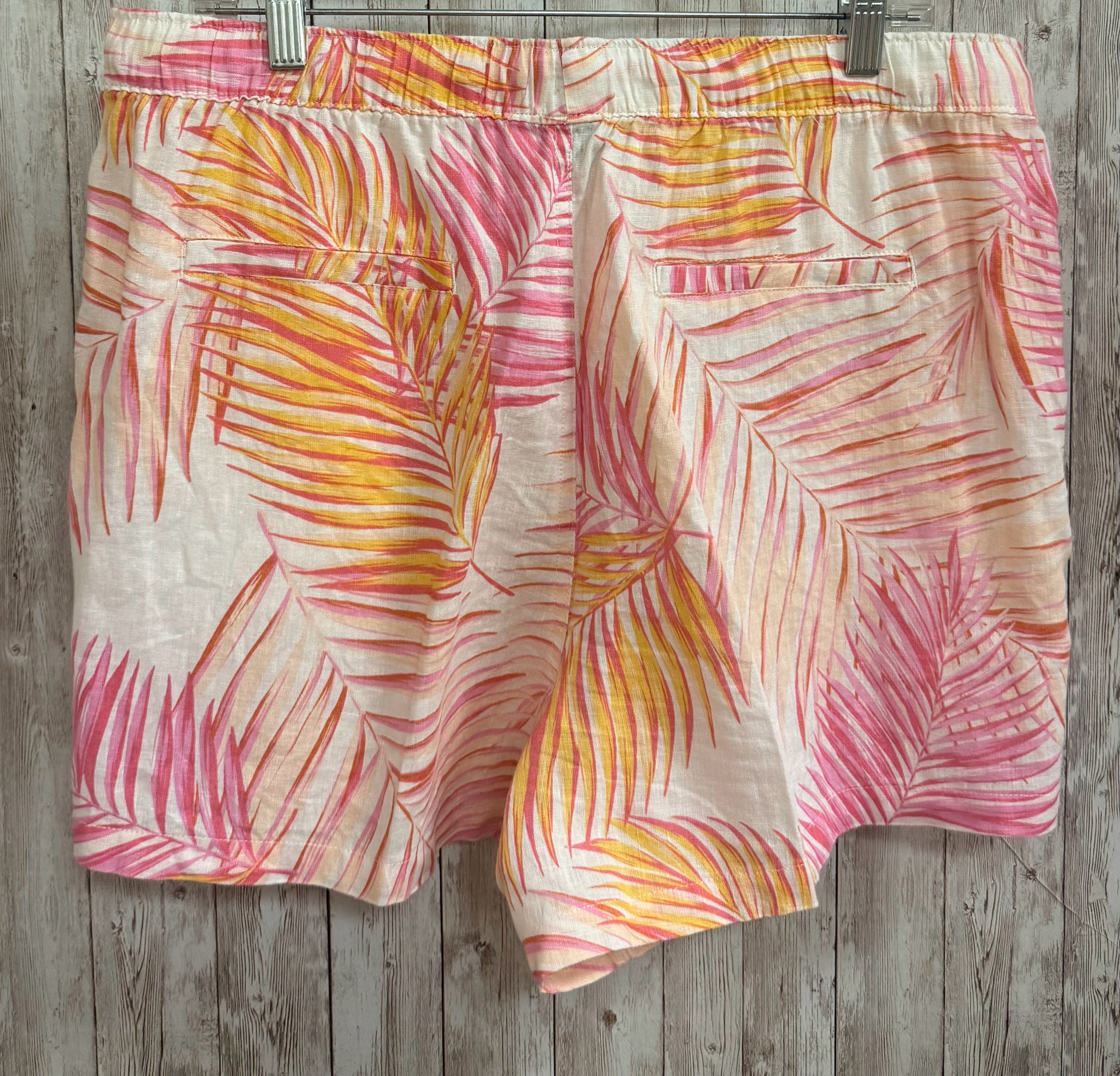 Size XL TAHARI pink and white Shorts
