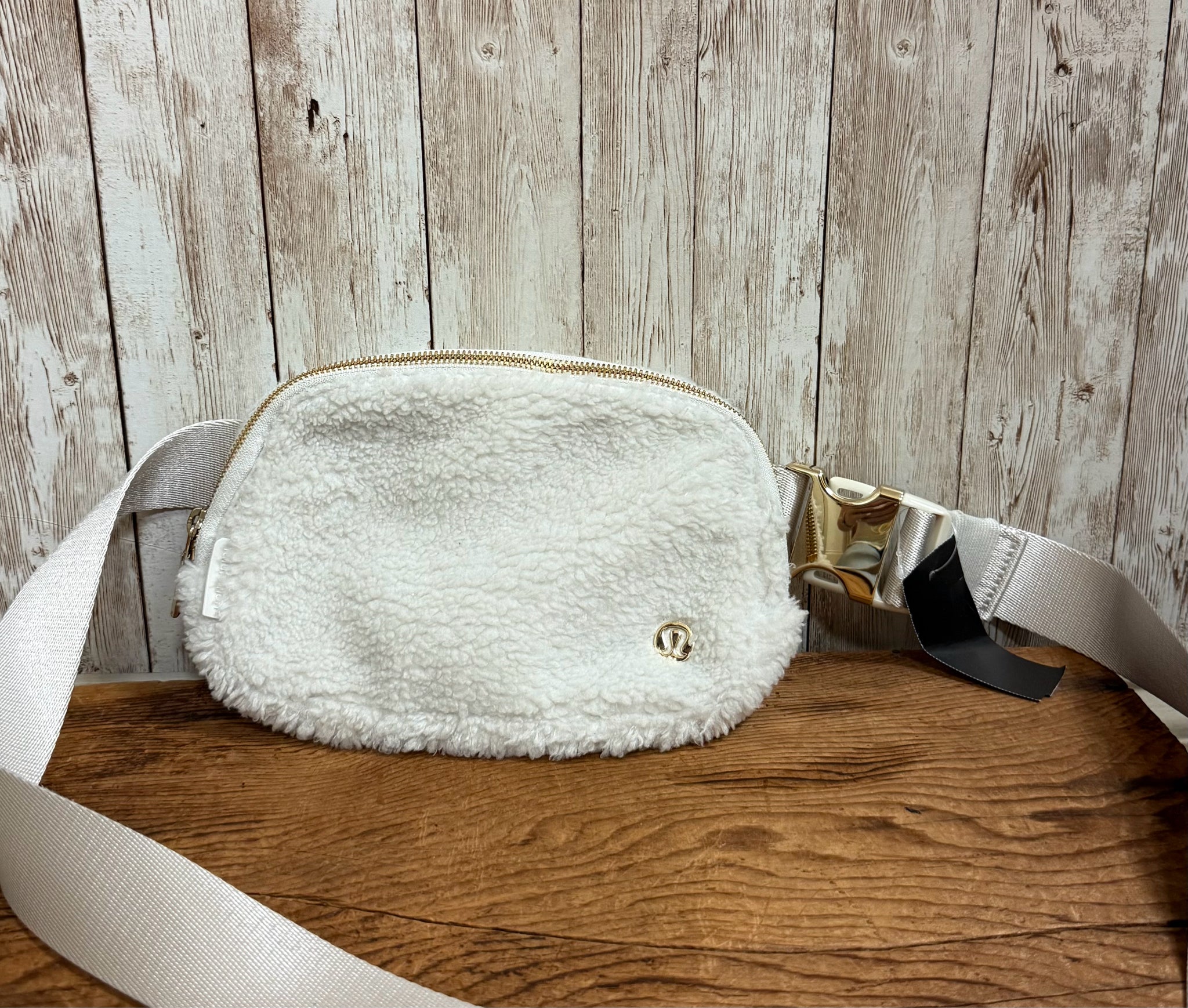 LULU LEMON Purse