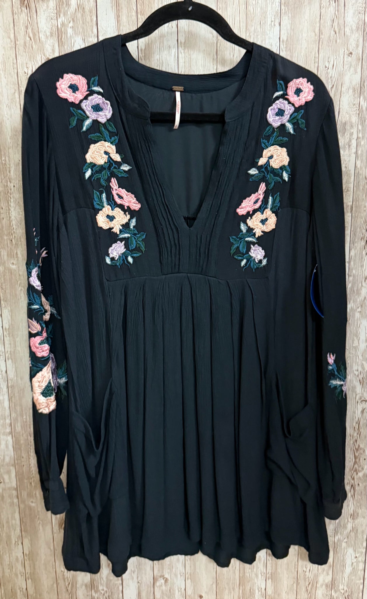 Size S FREE PEOPLE Black Top