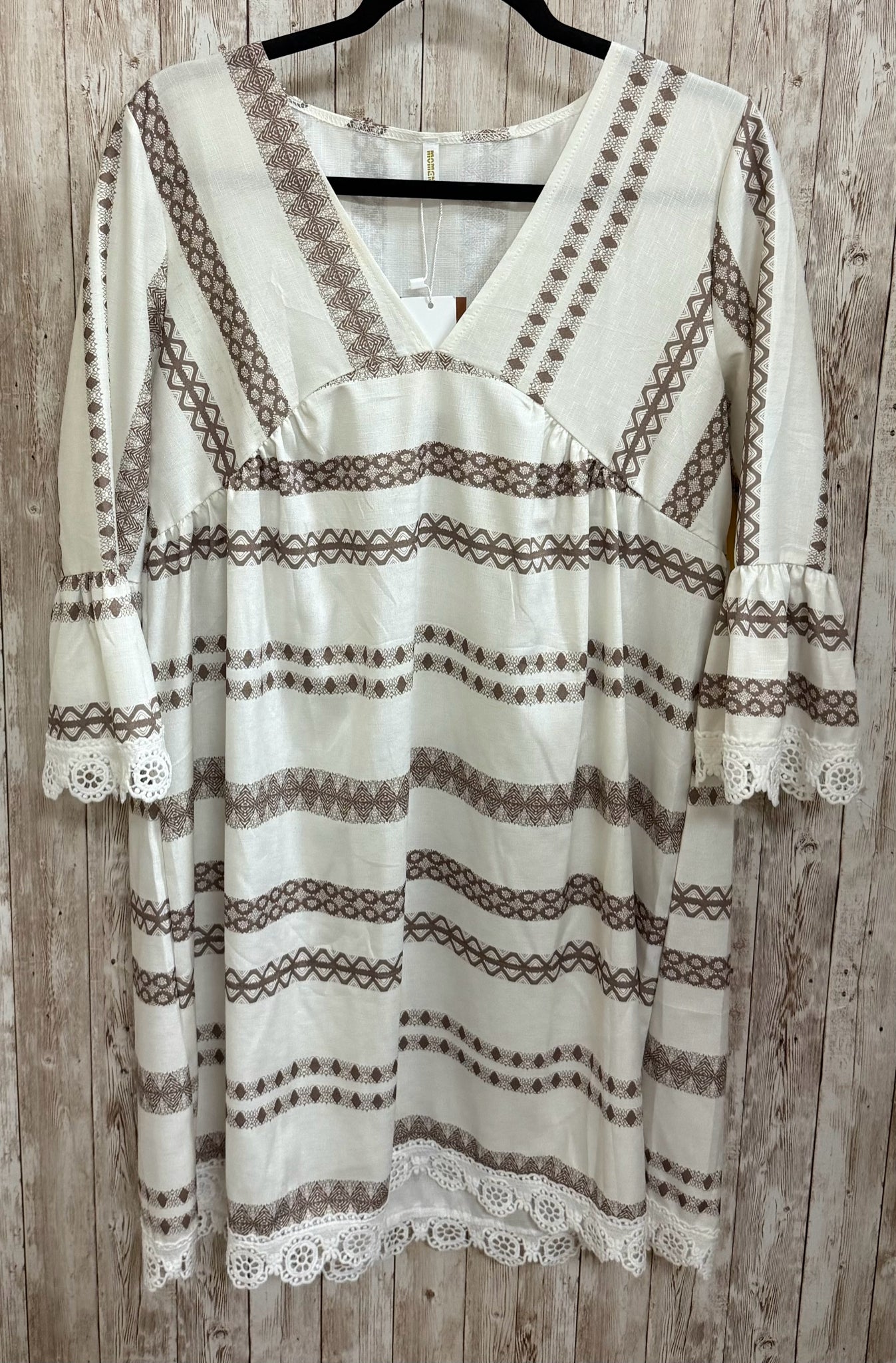 Size L MOMENTS WHITE AND BROWN Dress