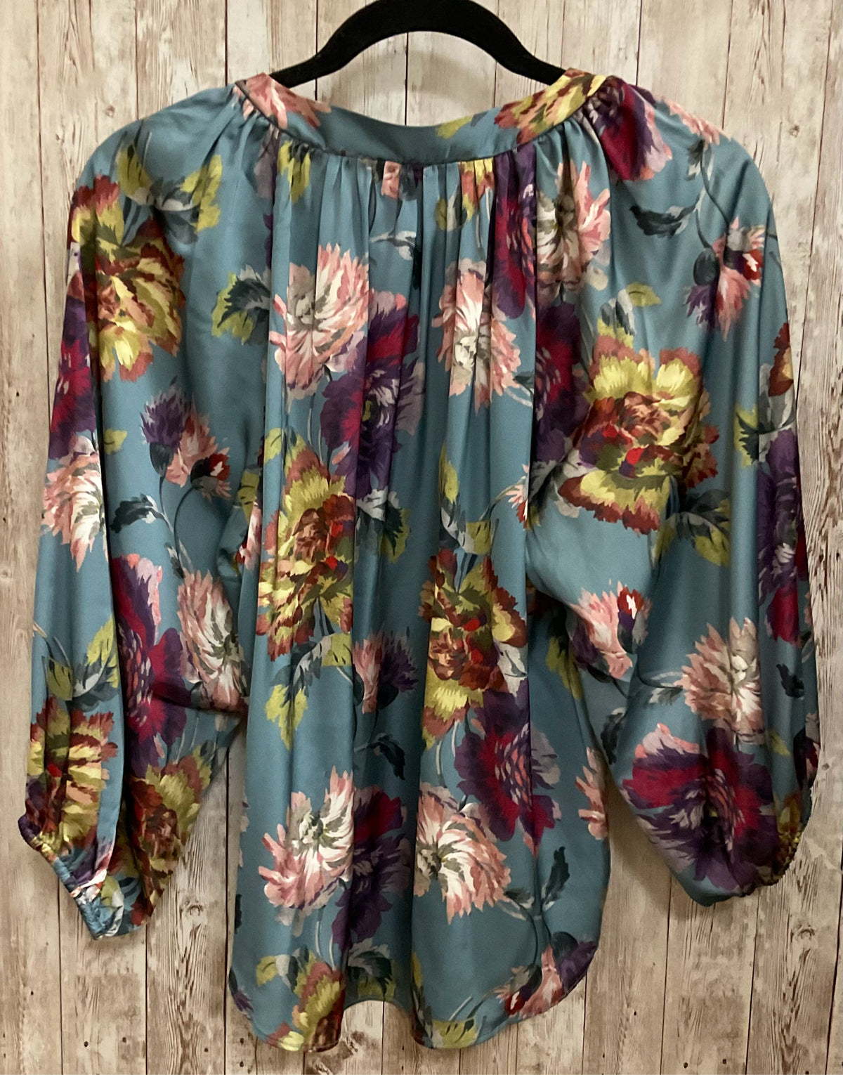 Size S ELIE TAHARI BLUE FLORAL Top