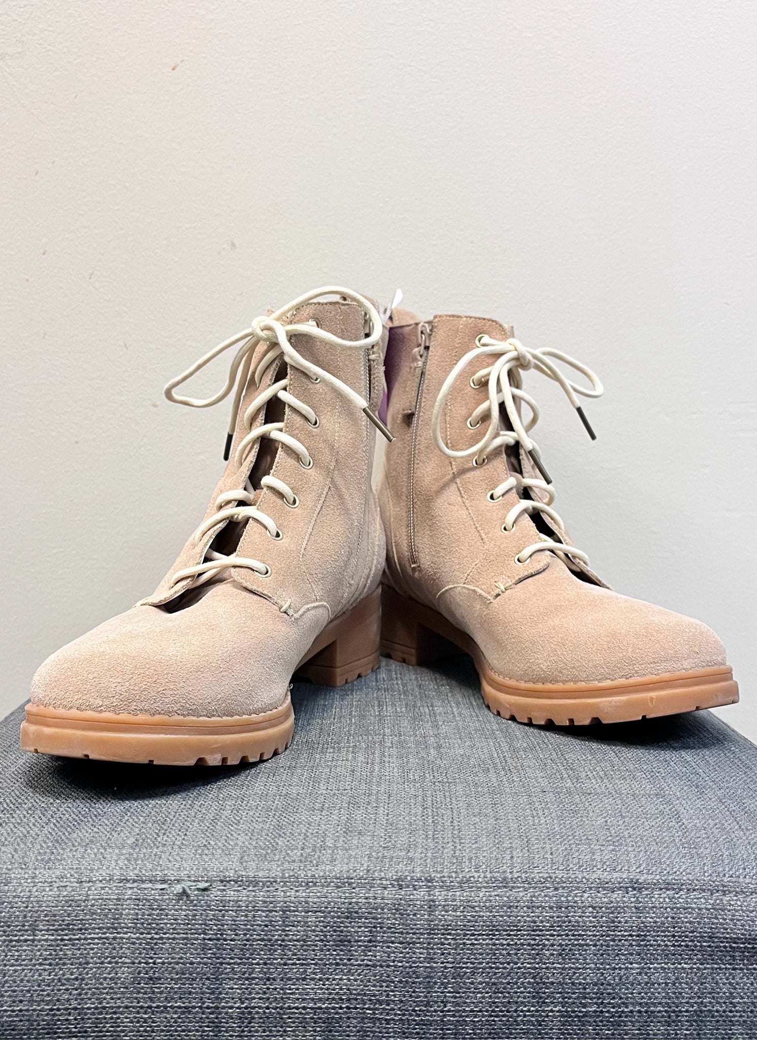 COLE HAAN 9 SAND Boots