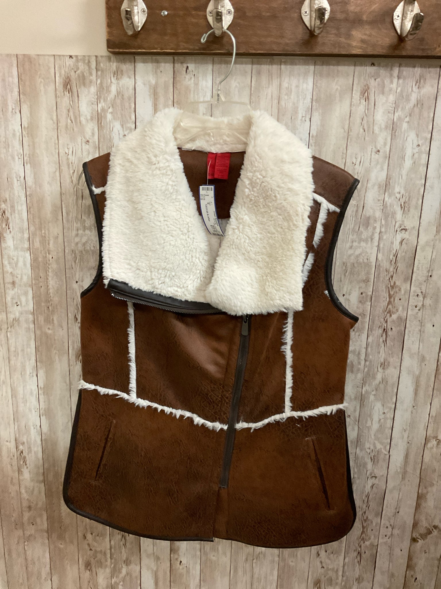 Size S 548 BROWN & CREAM Vest