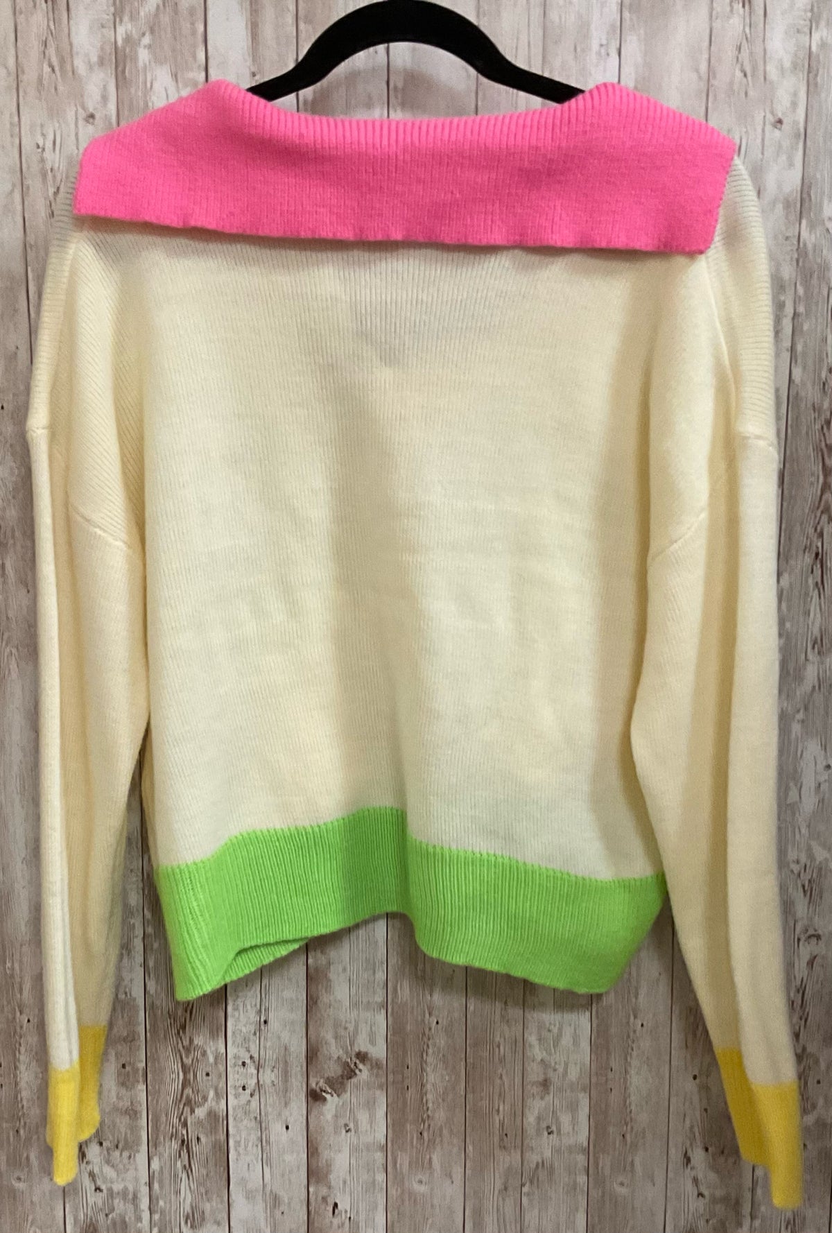 Size S CLOUD 10 CREAM AND PINK Sweater