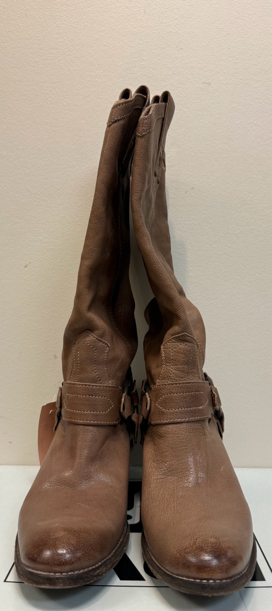 FRYE 7 FAWN Boots