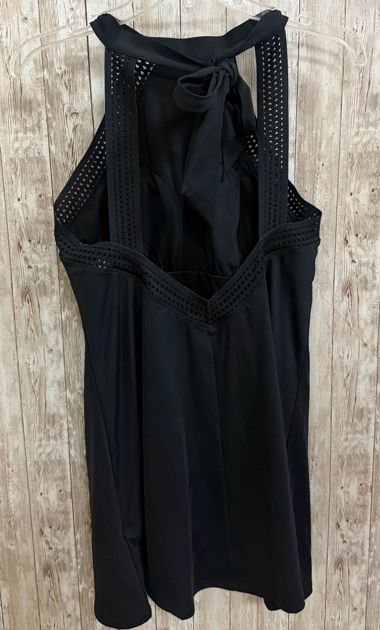 Size L HALARA Black Dress