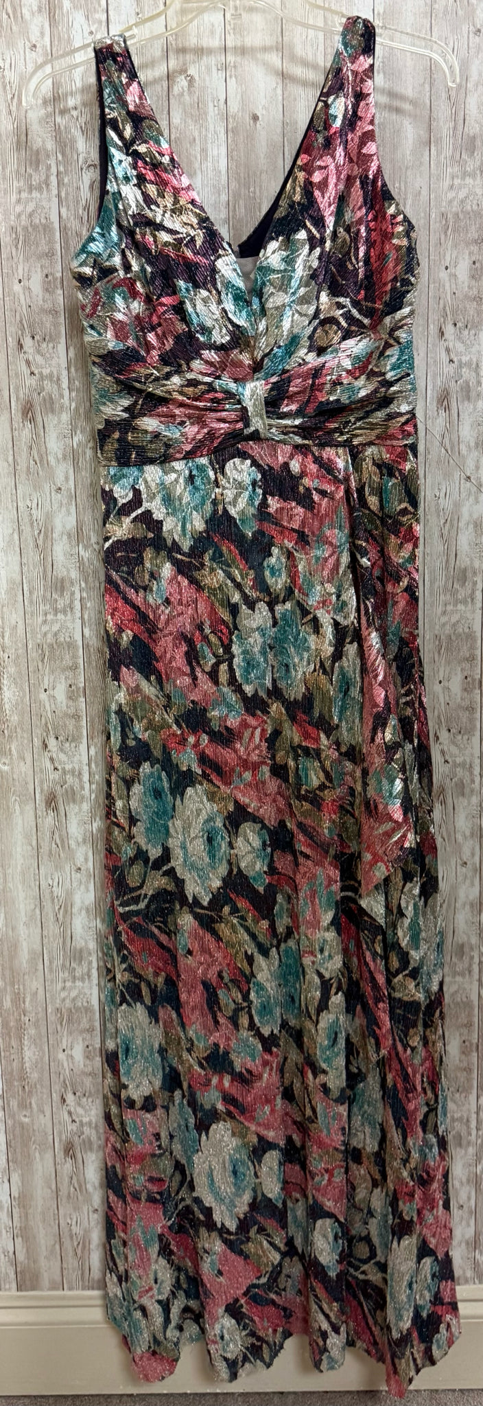 Size 6 R&M RICHARDS ROSE AND GOLD Dress
