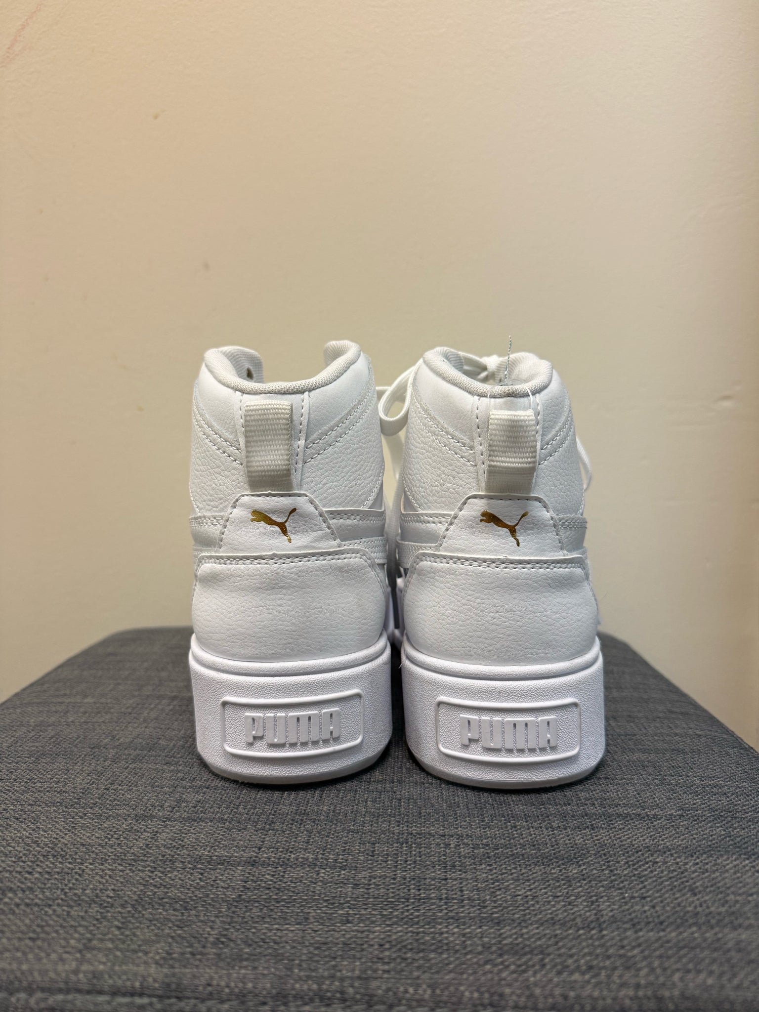 9 PUMA White SHOES