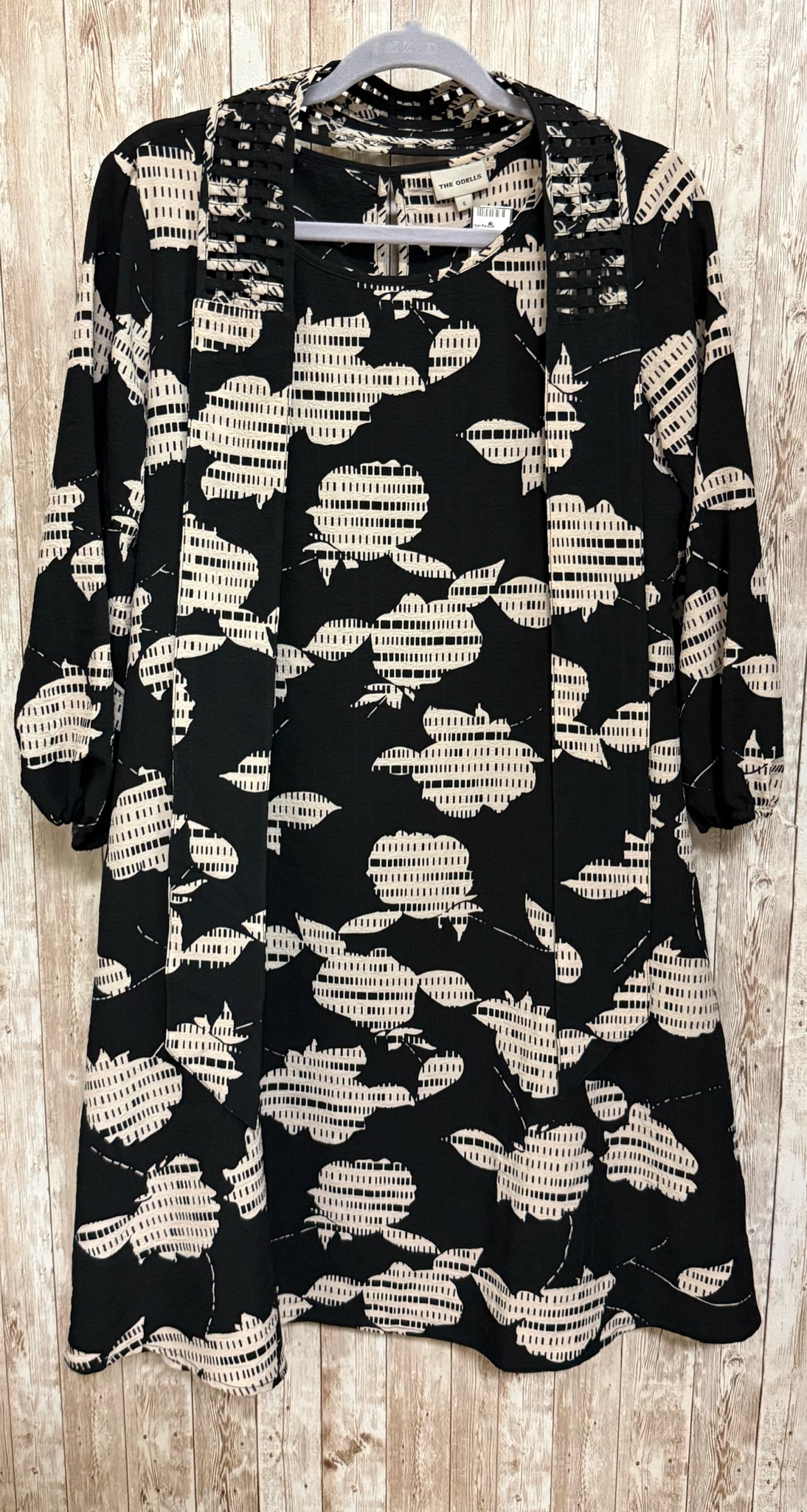 Size S THE ODELLS Black and Cream Dress