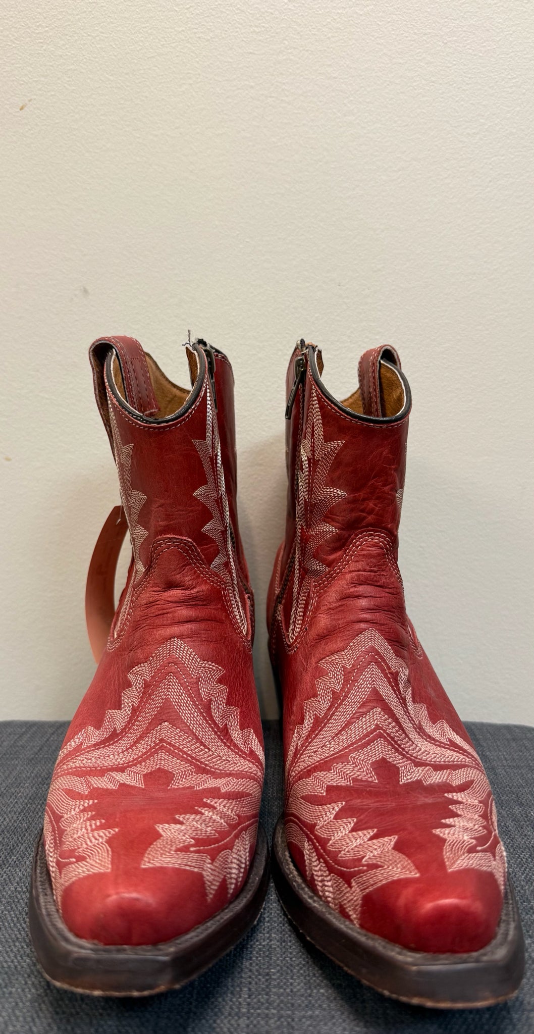 9 CIRCLE G Red Boots